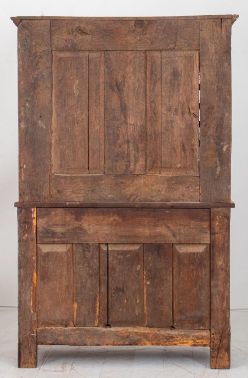 French Provincial Walnut Cabinet, 19th Century For Sale 5