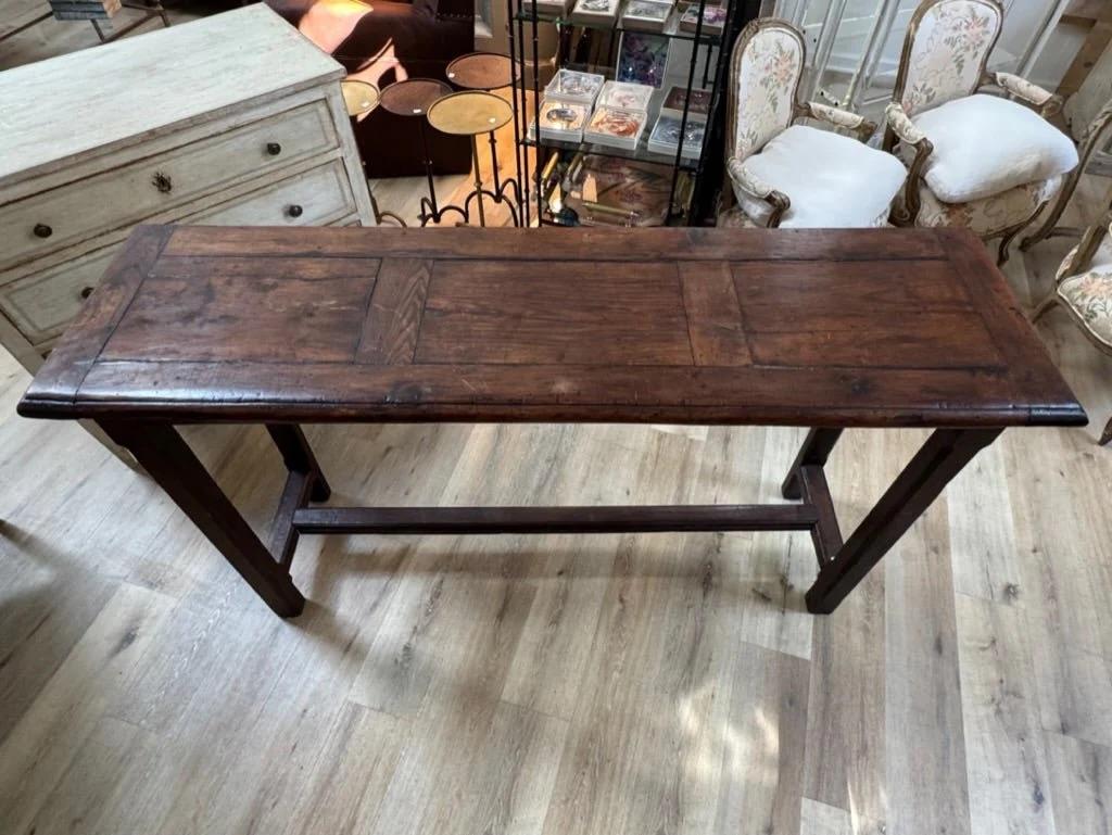Console francese, direttamente da una casa colonica in Provenza, XIX secolo. 

