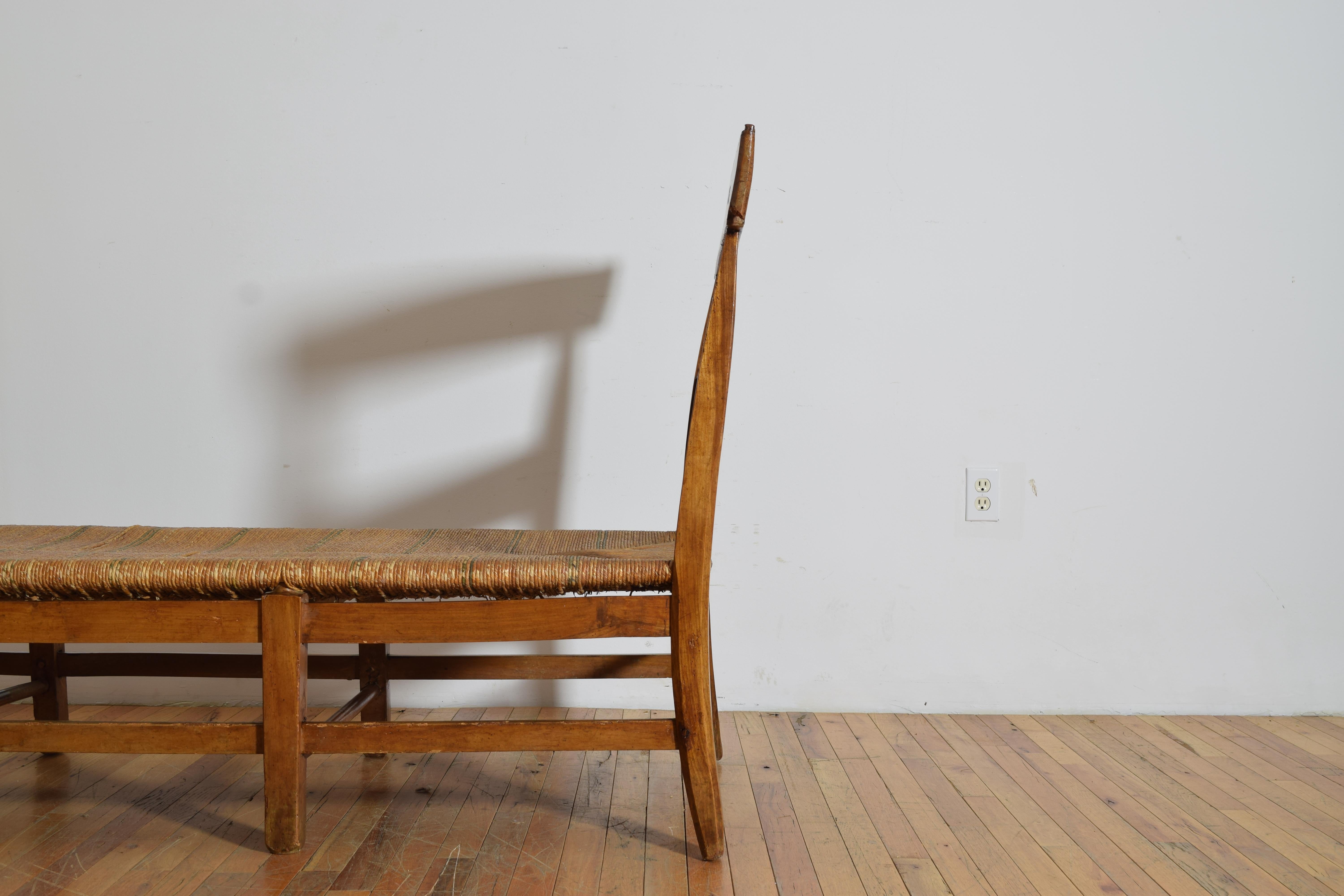 French Provincial Walnut & Rush Seat High Sided Bench or Daybed, Mid-Late 19th C For Sale 5
