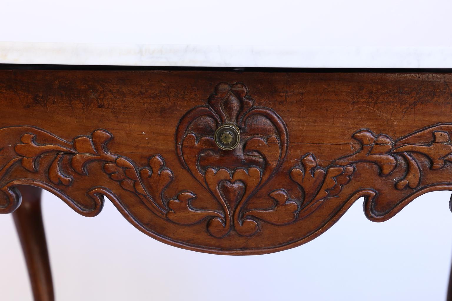 19th Century French Provincial Walnut Table For Sale