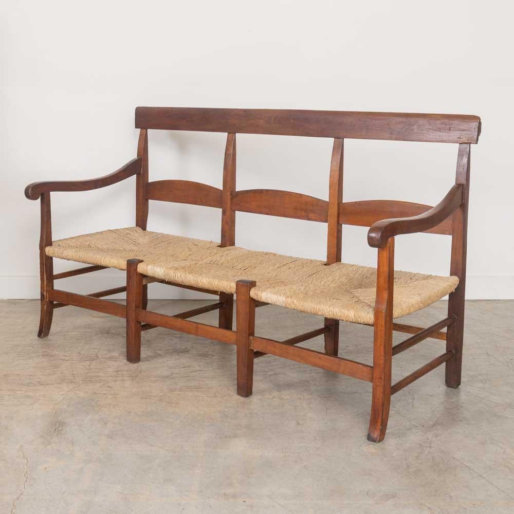 Chêne Banc provincial français en bois et tissé en vente