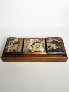 Boîte en bois de style provincial français, avec décors sculptés, France, 1950