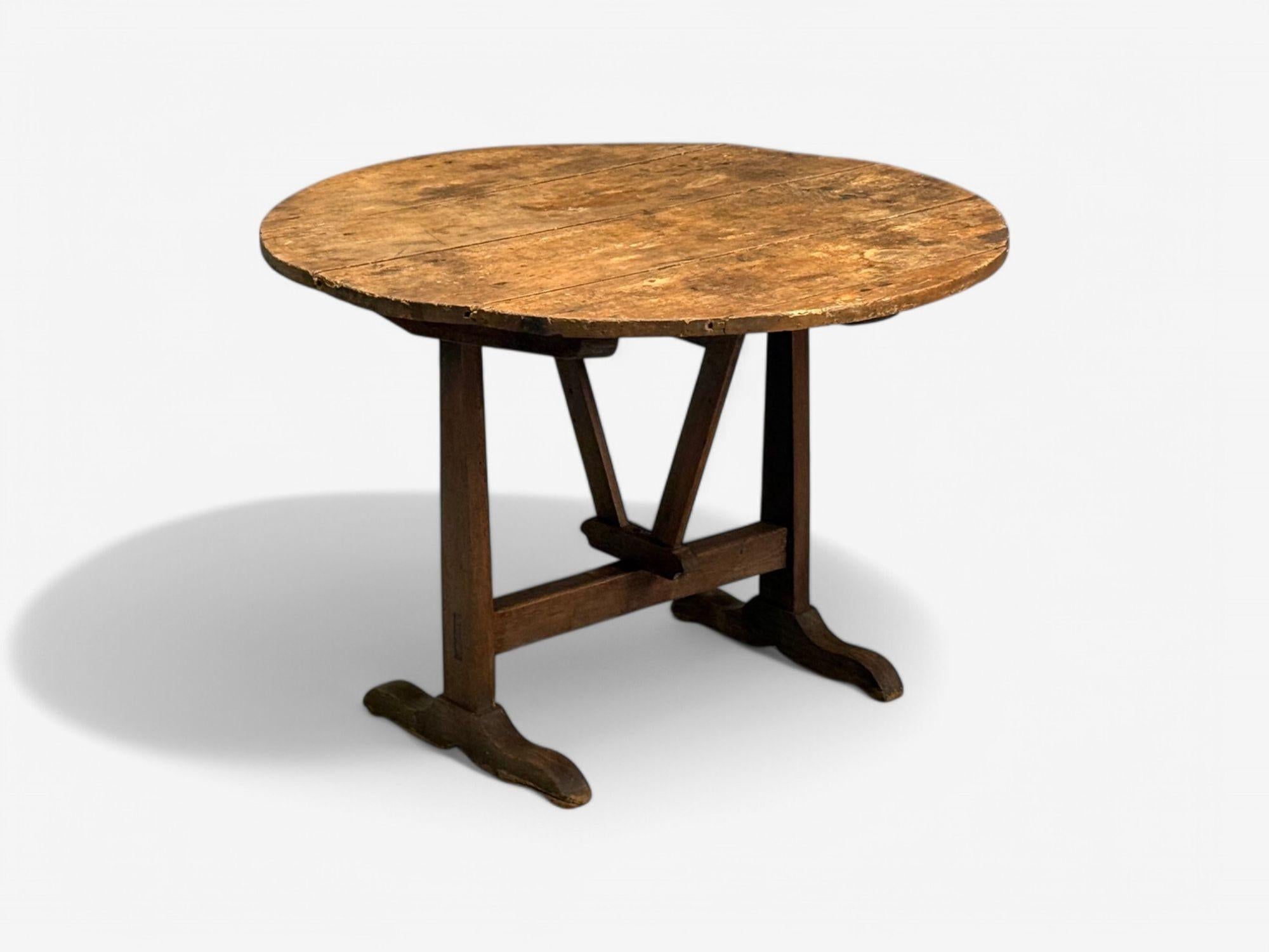 Américain Table centrale de dégustation de vins provinciale française en bois, France, 19e siècle en vente