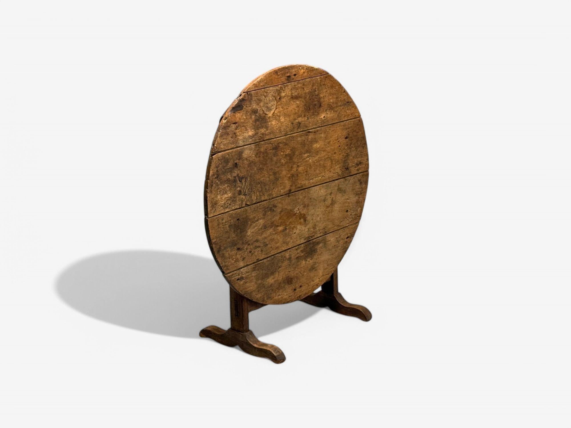 XIXe siècle Table centrale de dégustation de vins provinciale française en bois, France, 19e siècle en vente
