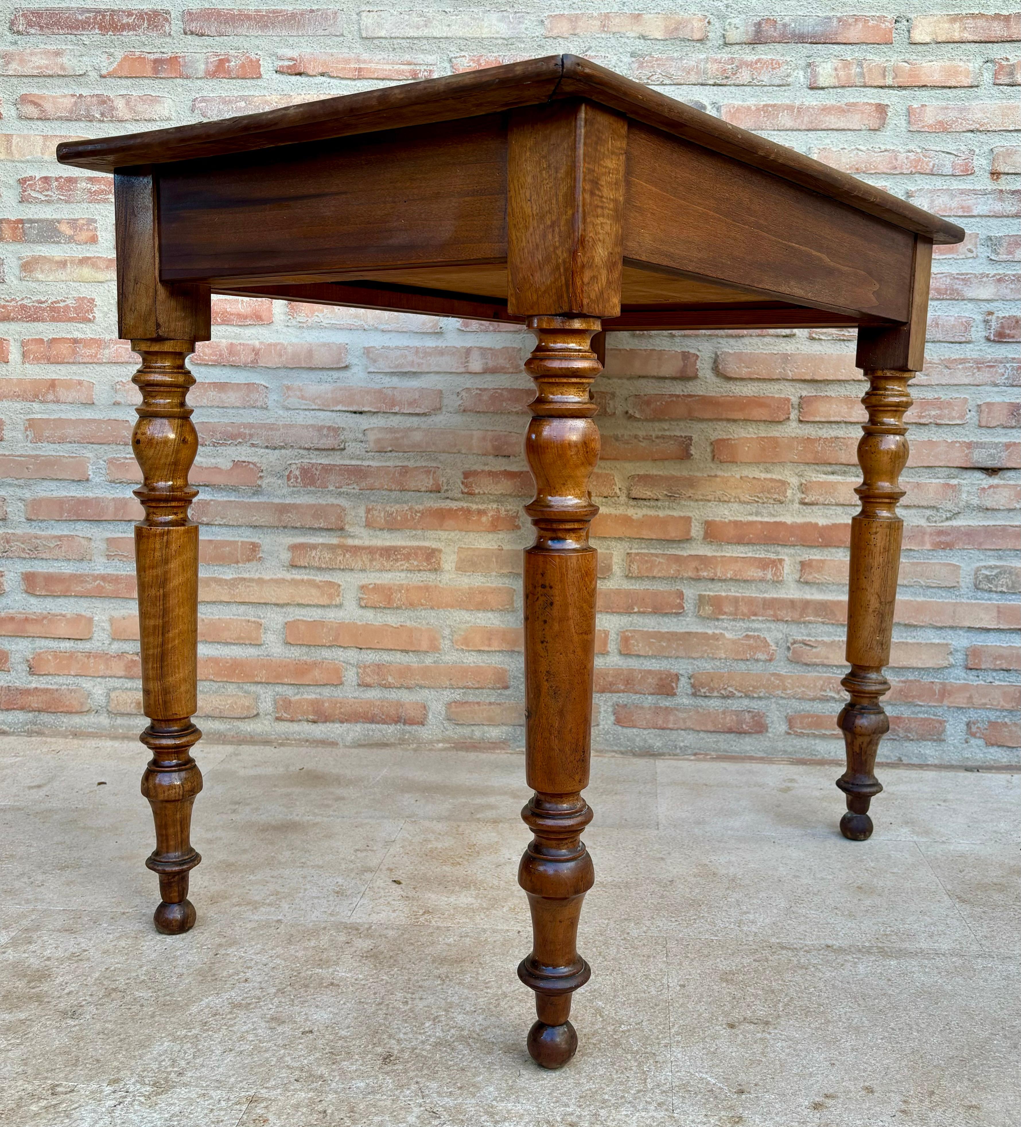 Tavolo da lavoro provinciale francese, 1890 In condizioni buone in vendita a Miami, FL