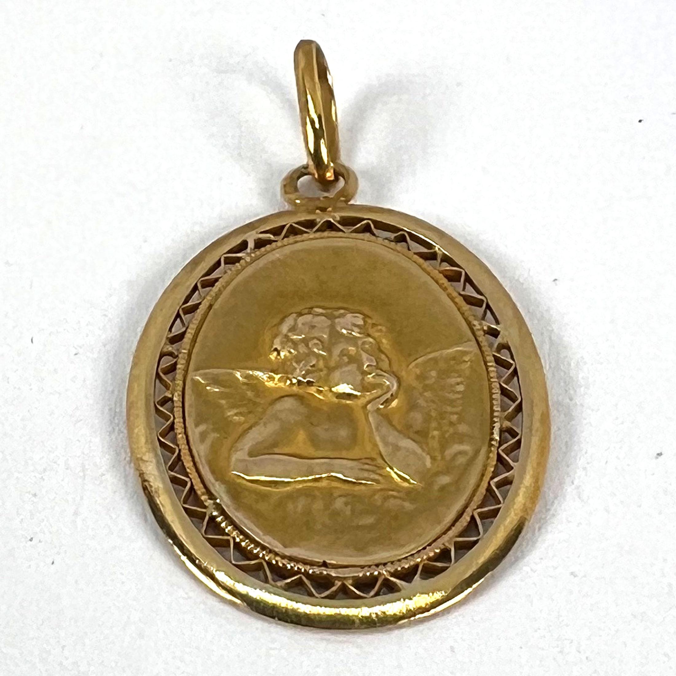 French Raphael’s Cherub 18K Yellow Gold Charm Pendant in vendita 9