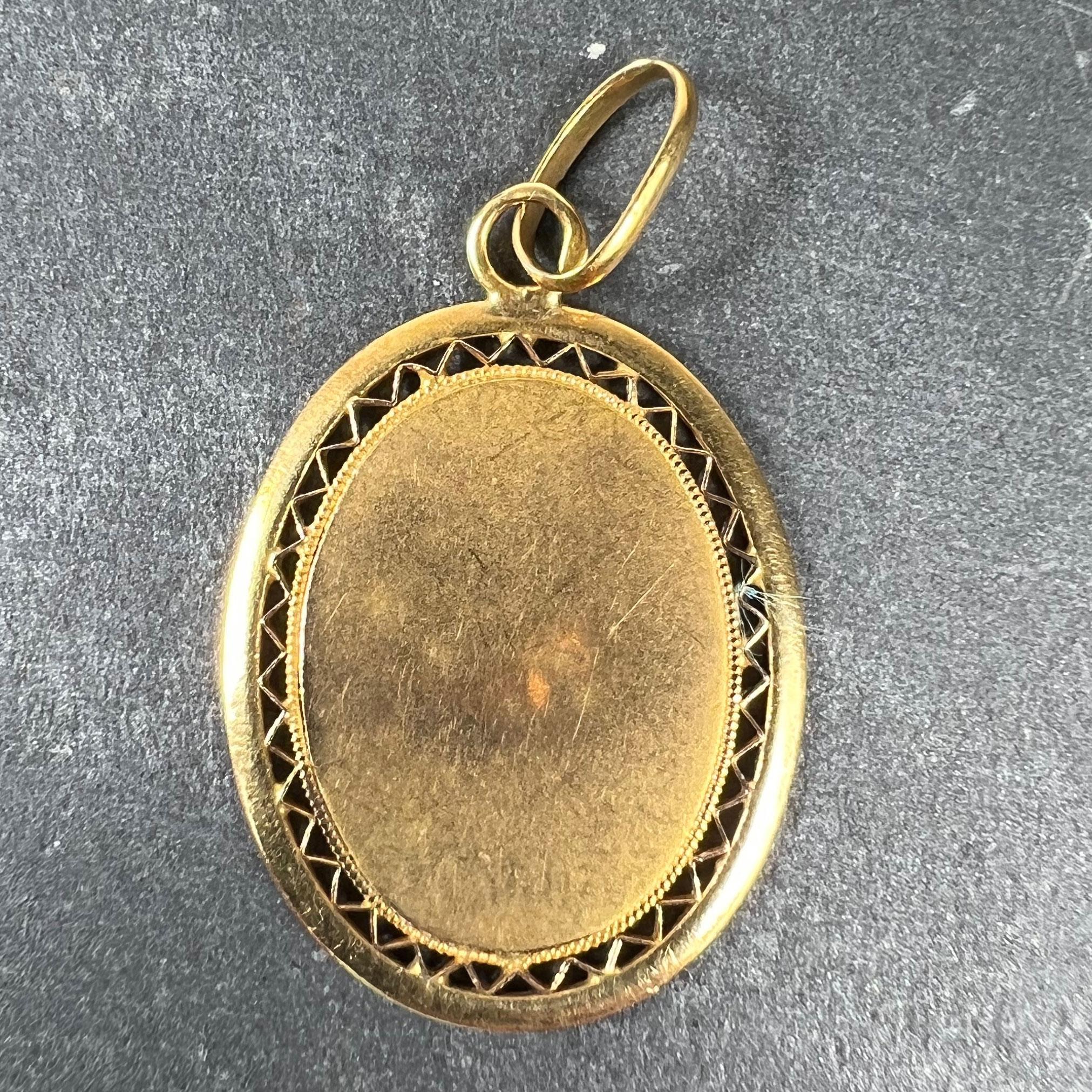 French Raphael’s Cherub 18K Yellow Gold Charm Pendant In condizioni buone in vendita a London, GB