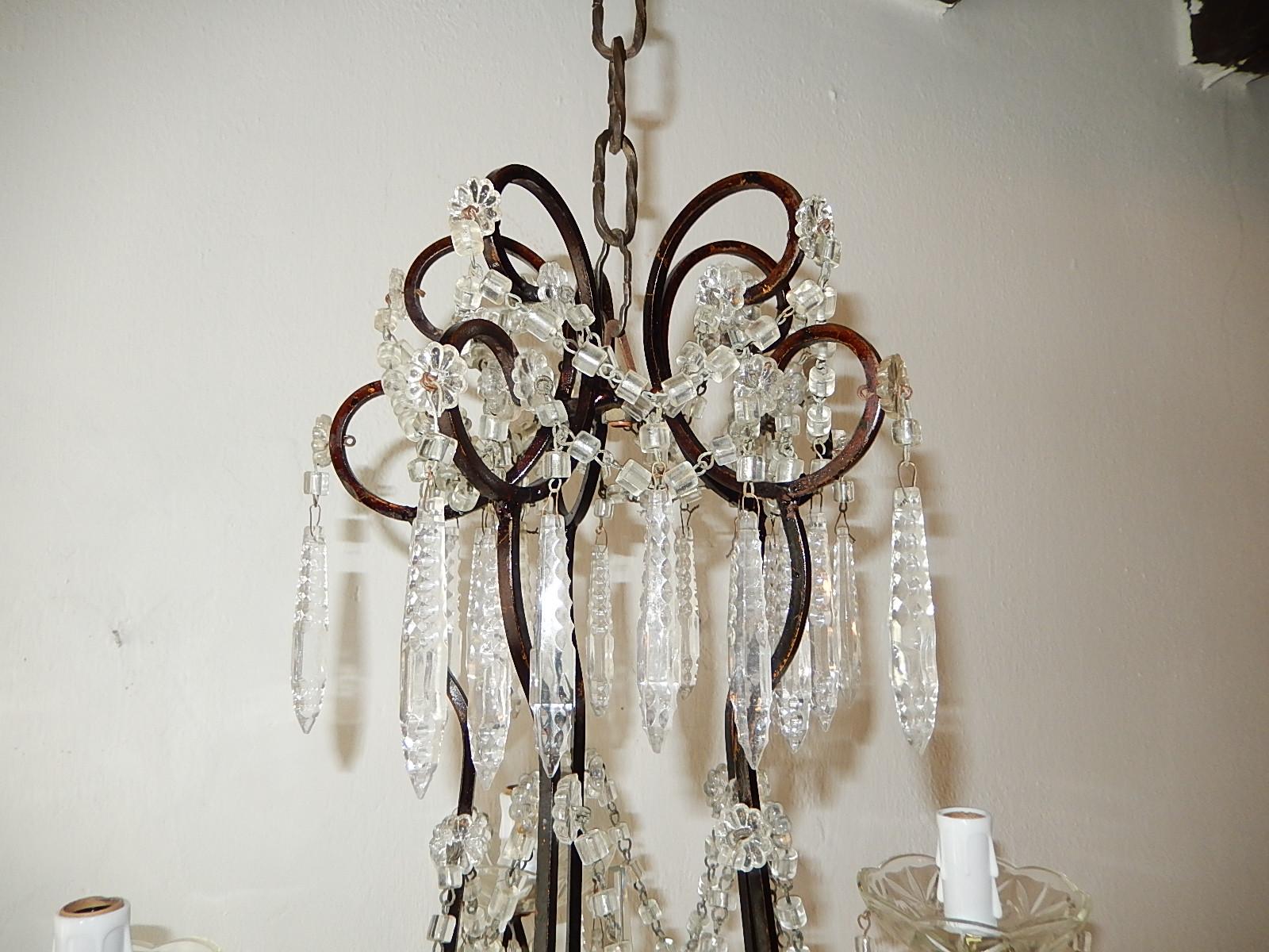 French Rare Cut Crystal with Center Spear Chandelier In Good Condition For Sale In Modena (MO), Modena (Mo)