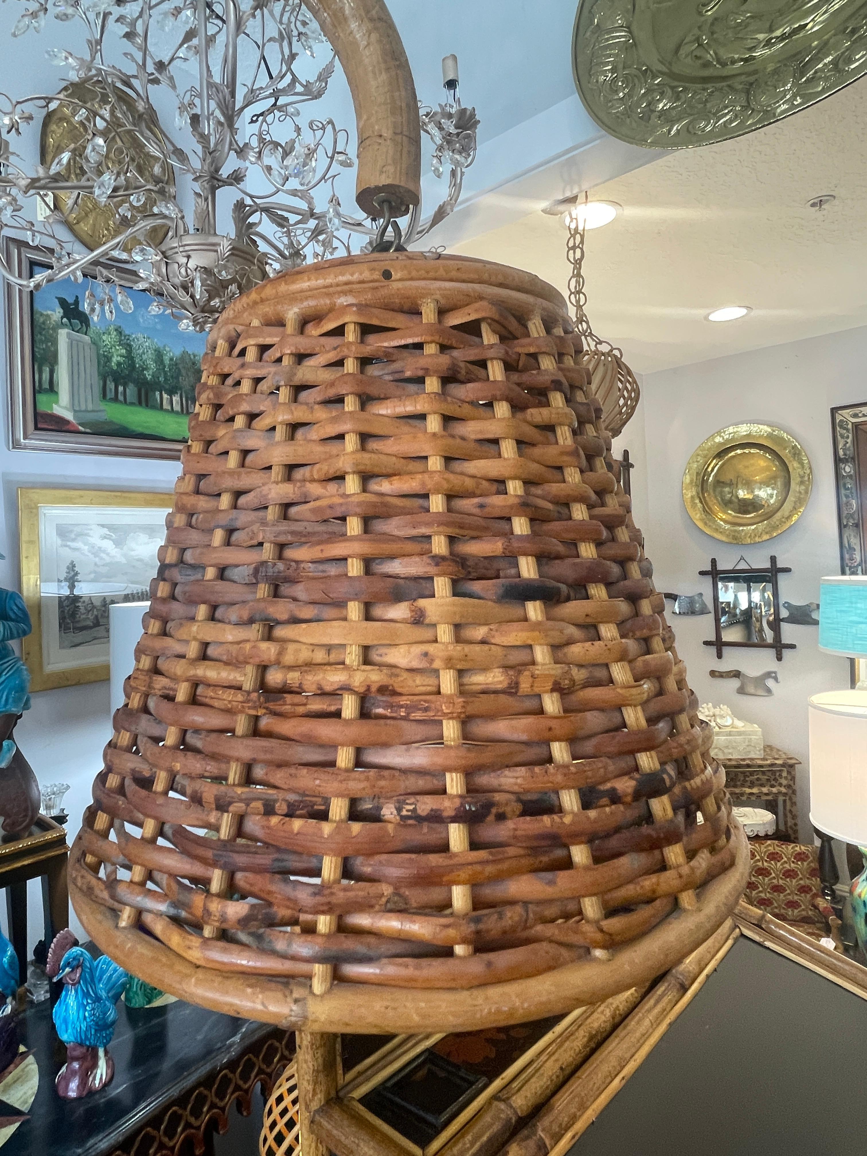 Lampada da terra francese a doppia luce in rattan e bambù, anni '70 in vendita 3