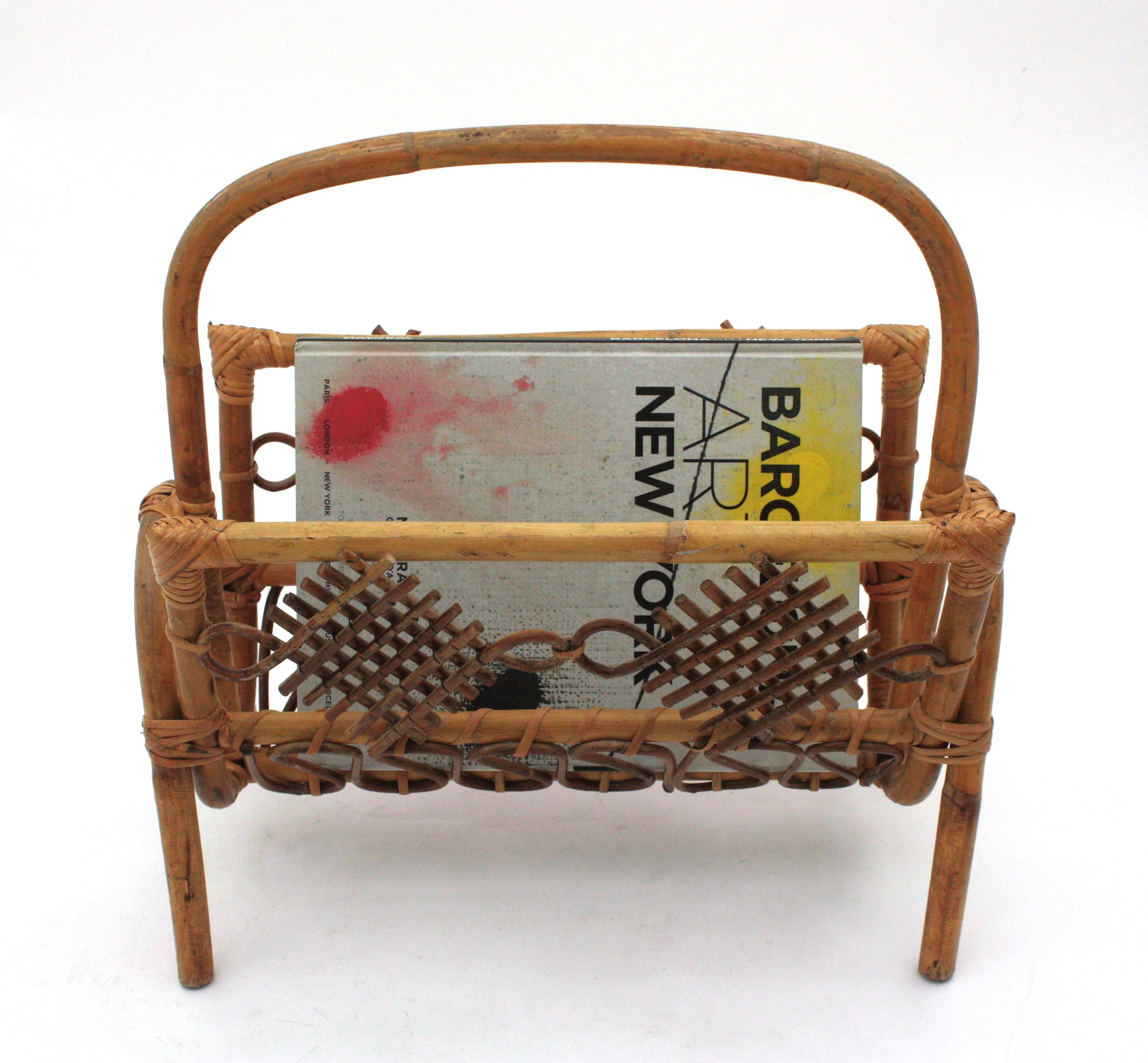 Mid-Century Modern French Rattan Bamboo Magazine Rack with Chinoiserie Details, 1960s For Sale