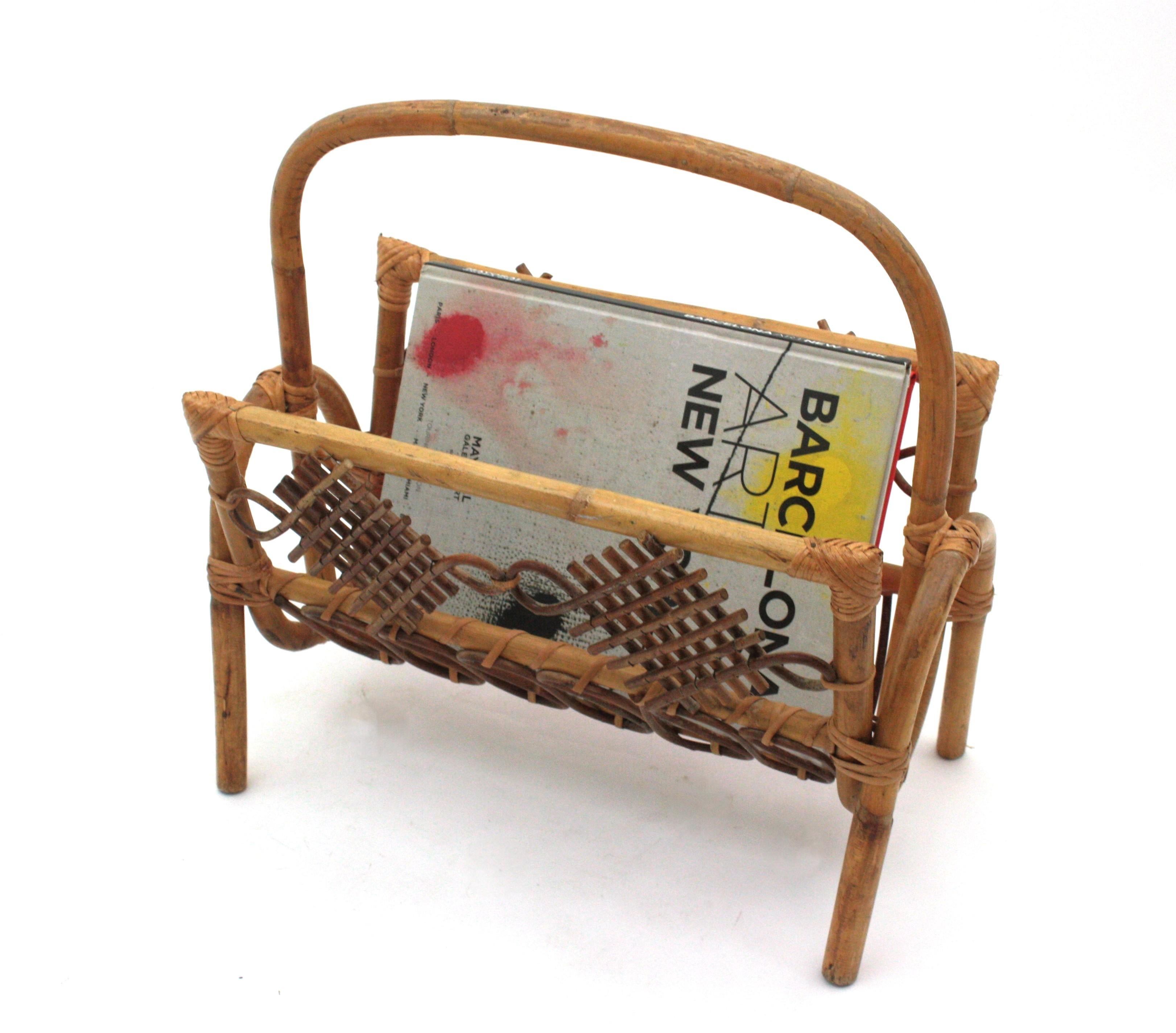 20th Century French Rattan Bamboo Magazine Rack with Chinoiserie Details, 1960s For Sale