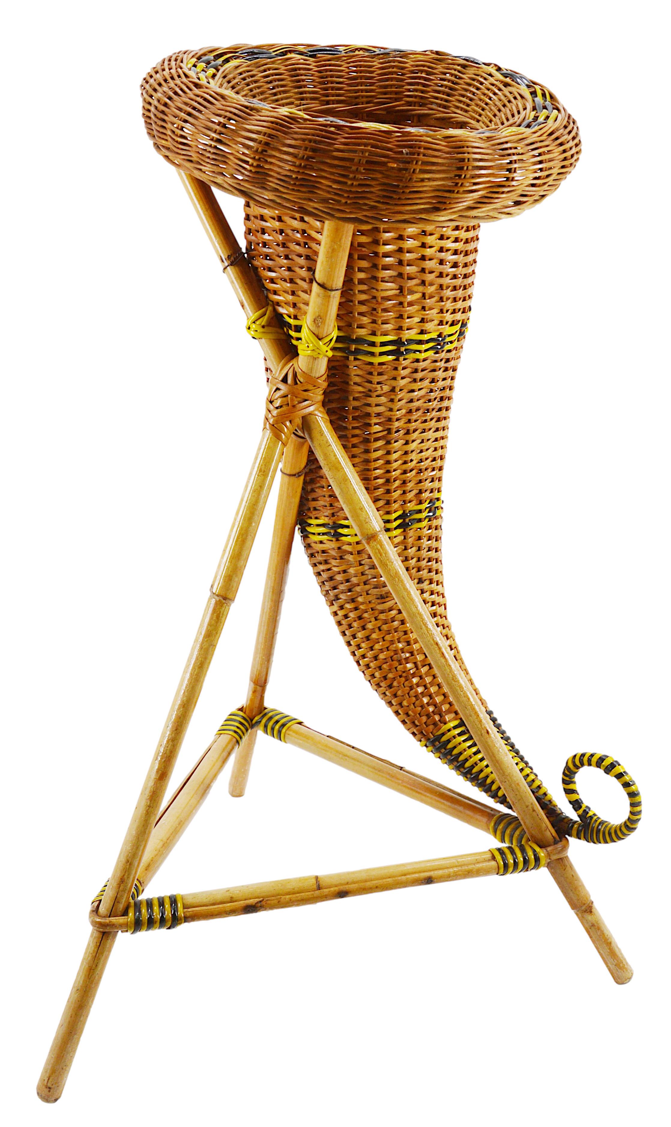 French Rattan & Bamboo Plant Stand, Early 20th Century In Good Condition For Sale In Saint-Amans-des-Cots, FR