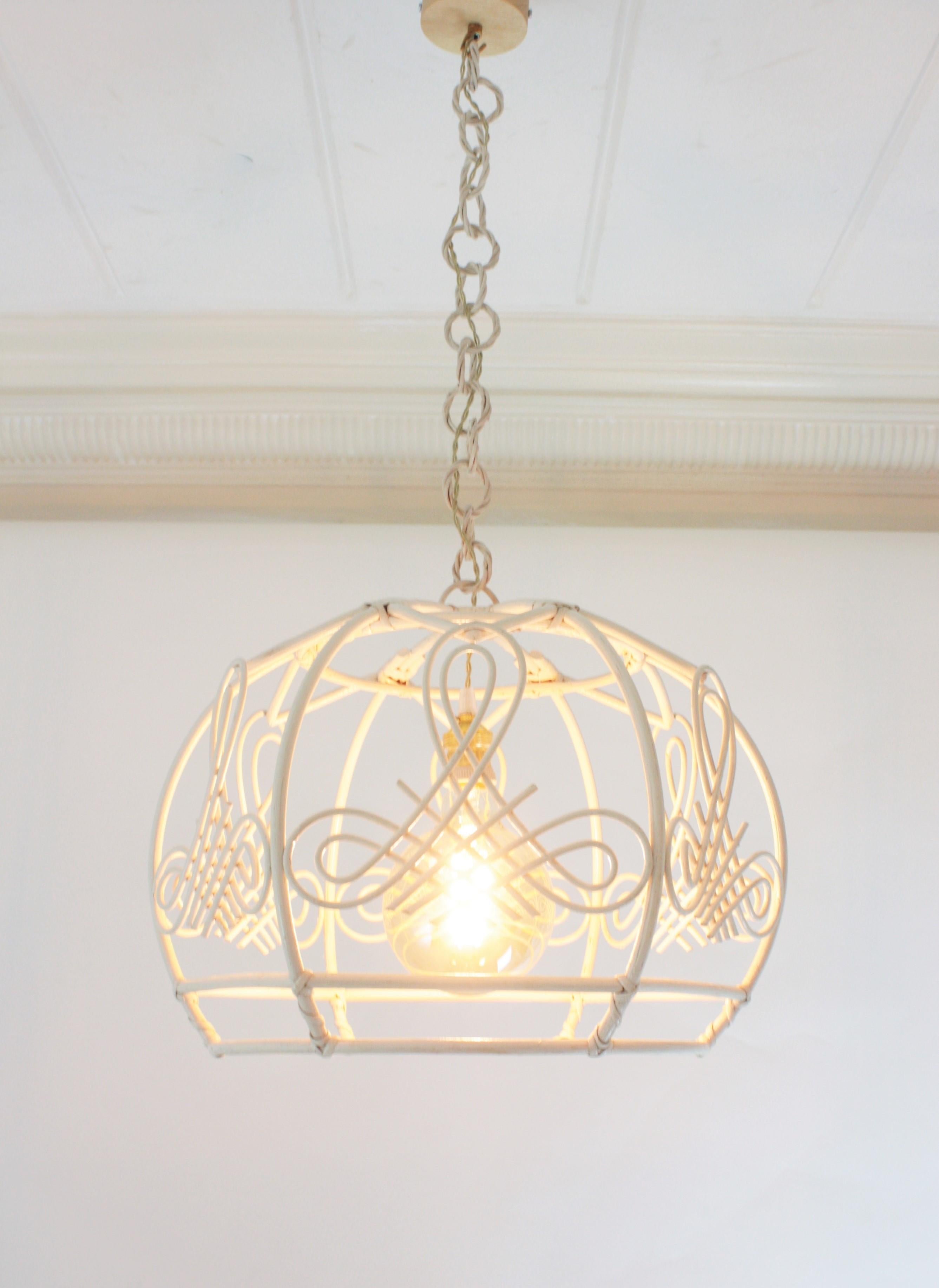 French Rattan Bell Pendant Lamp / Lantern in White Patina, 1960s For Sale 9