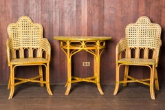 Table et chaises de bistrot en rotin français