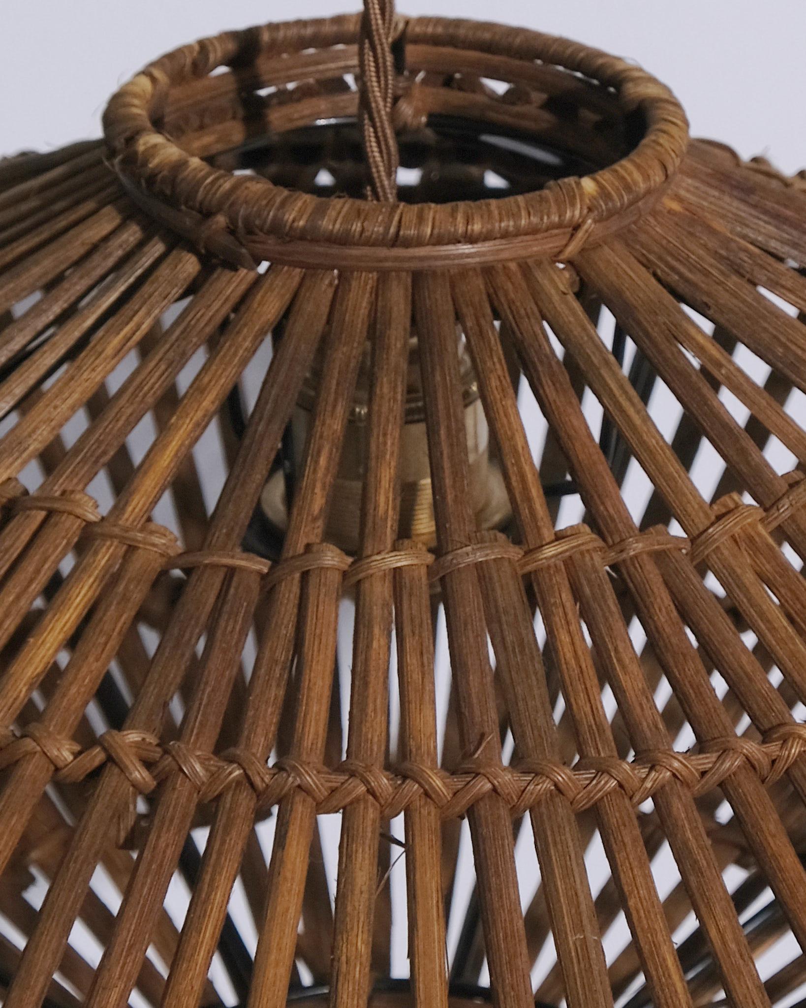Francese Ciondolo da soffitto in rattan francese, anni '60 ca. in vendita