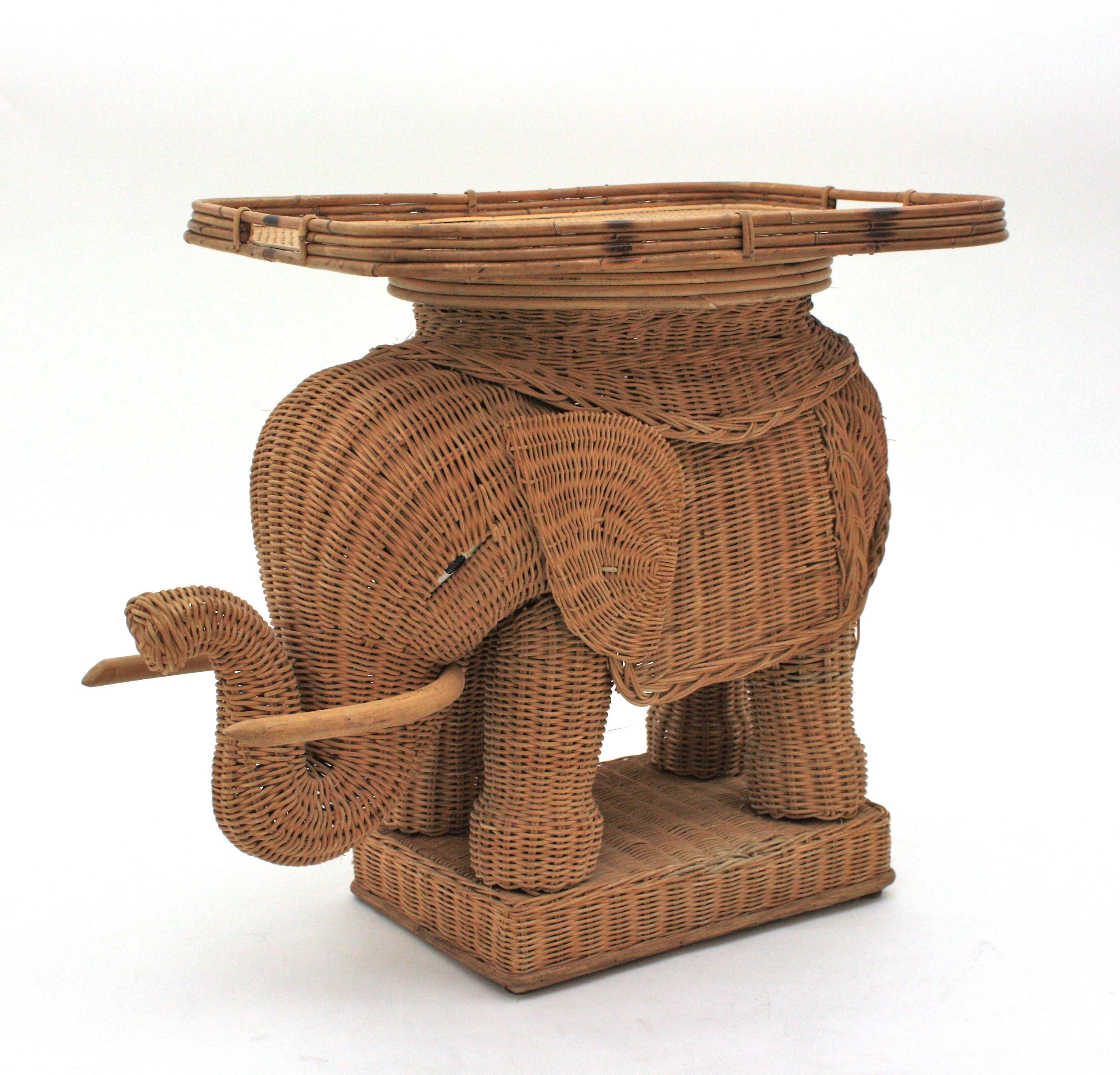 Wicker French Rattan Elephant Tray Table or Drinks Table, 1950s For Sale