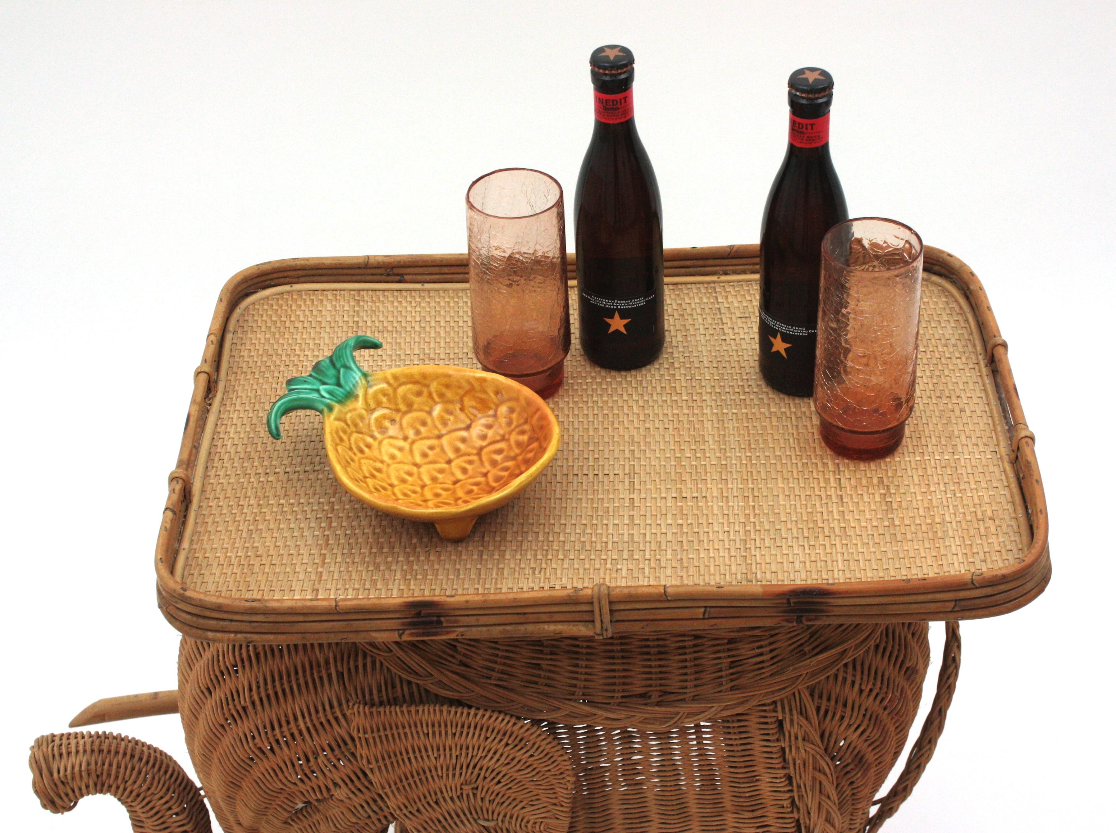 French Rattan Elephant Tray Table or Drinks Table, 1950s For Sale 3