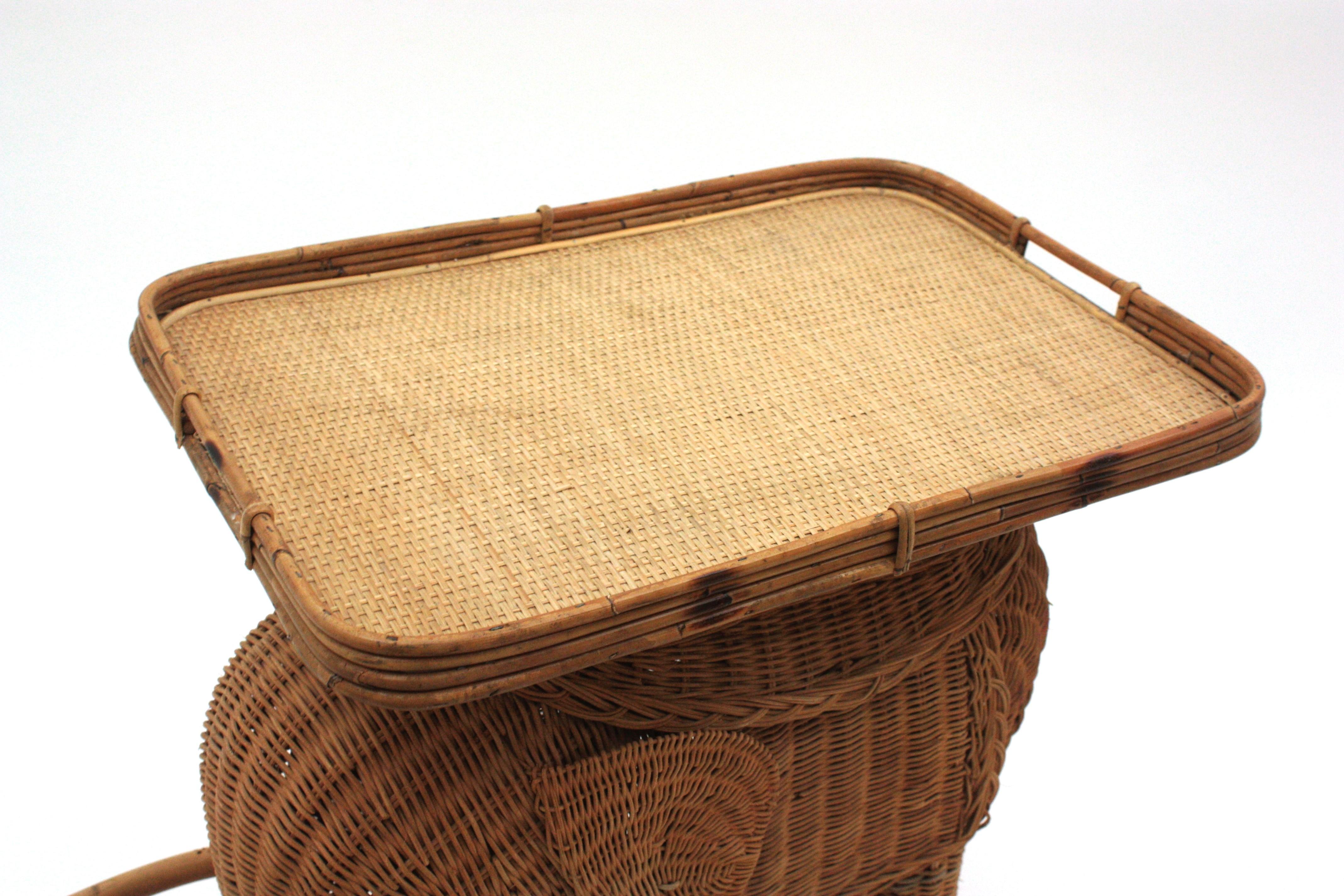 French Rattan Elephant Tray Table or Drinks Table, 1950s For Sale 4
