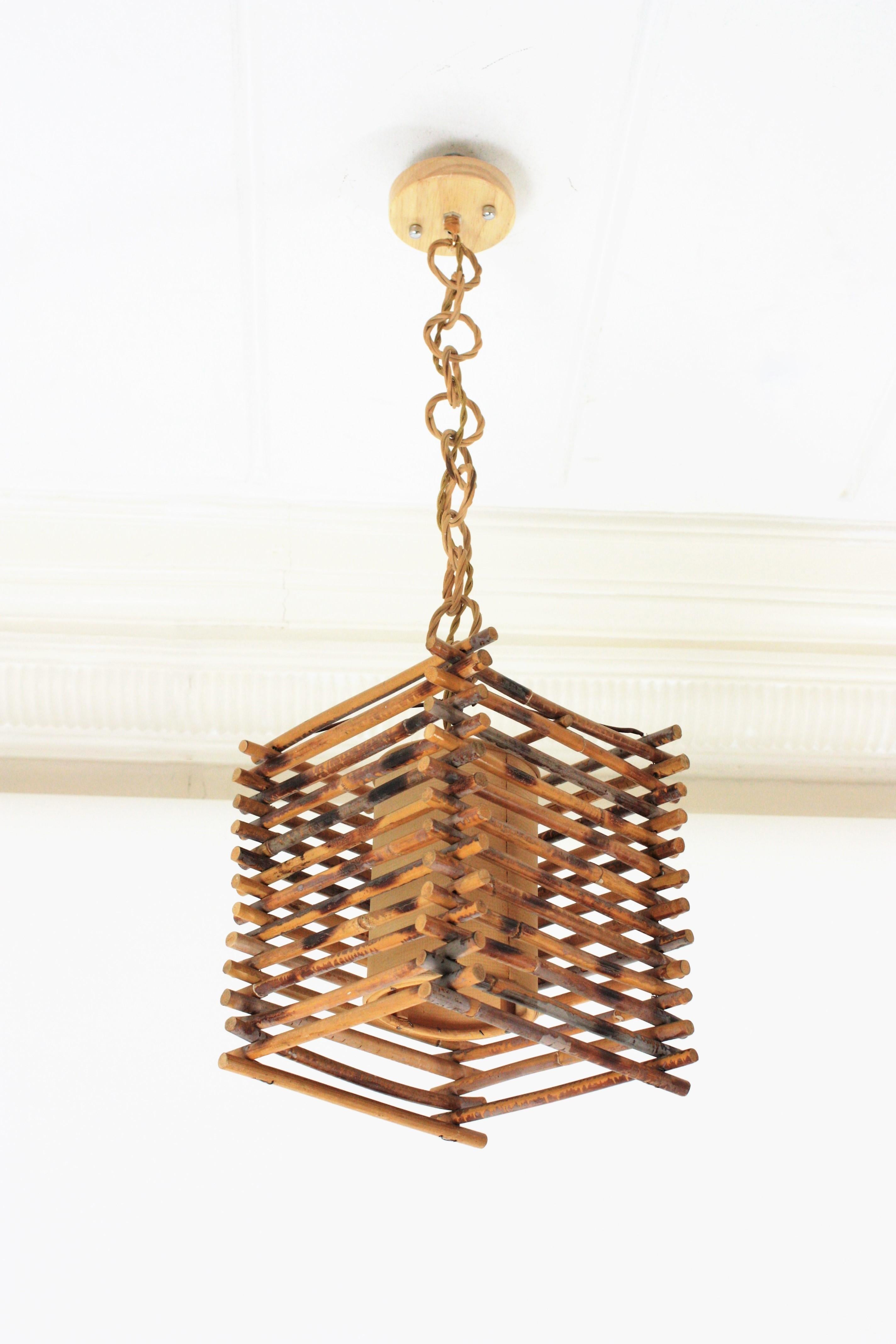 French Rattan Lantern Pendant with Chinoiserie Accents For Sale 2