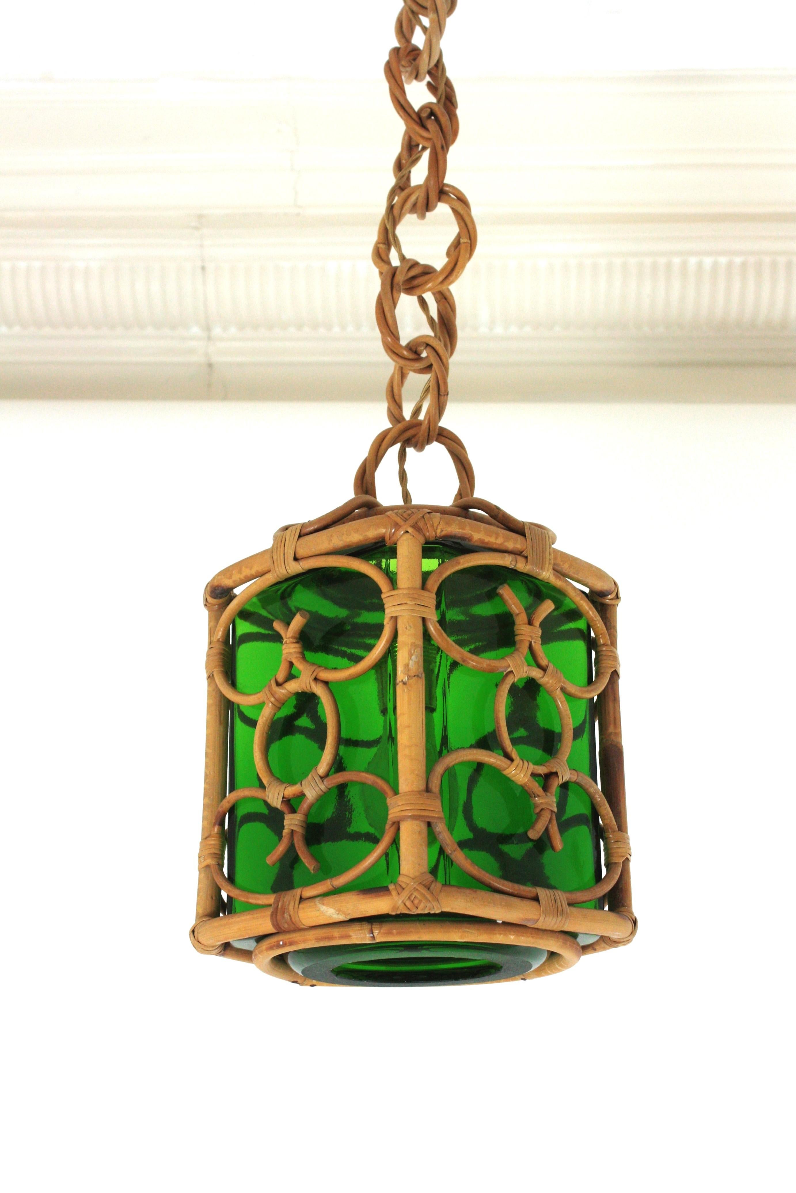 Mid-Century Modern French Rattan Pendant Lantern with Green Glass Lampshade and Chinoiserie Design For Sale