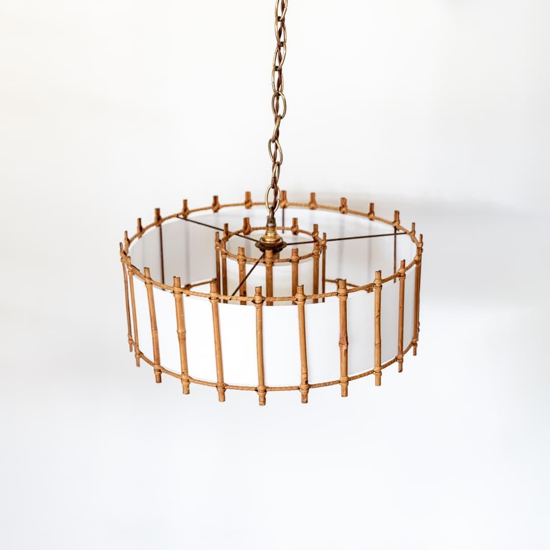 French Rattan Pendant Light In Good Condition For Sale In Los Angeles, CA