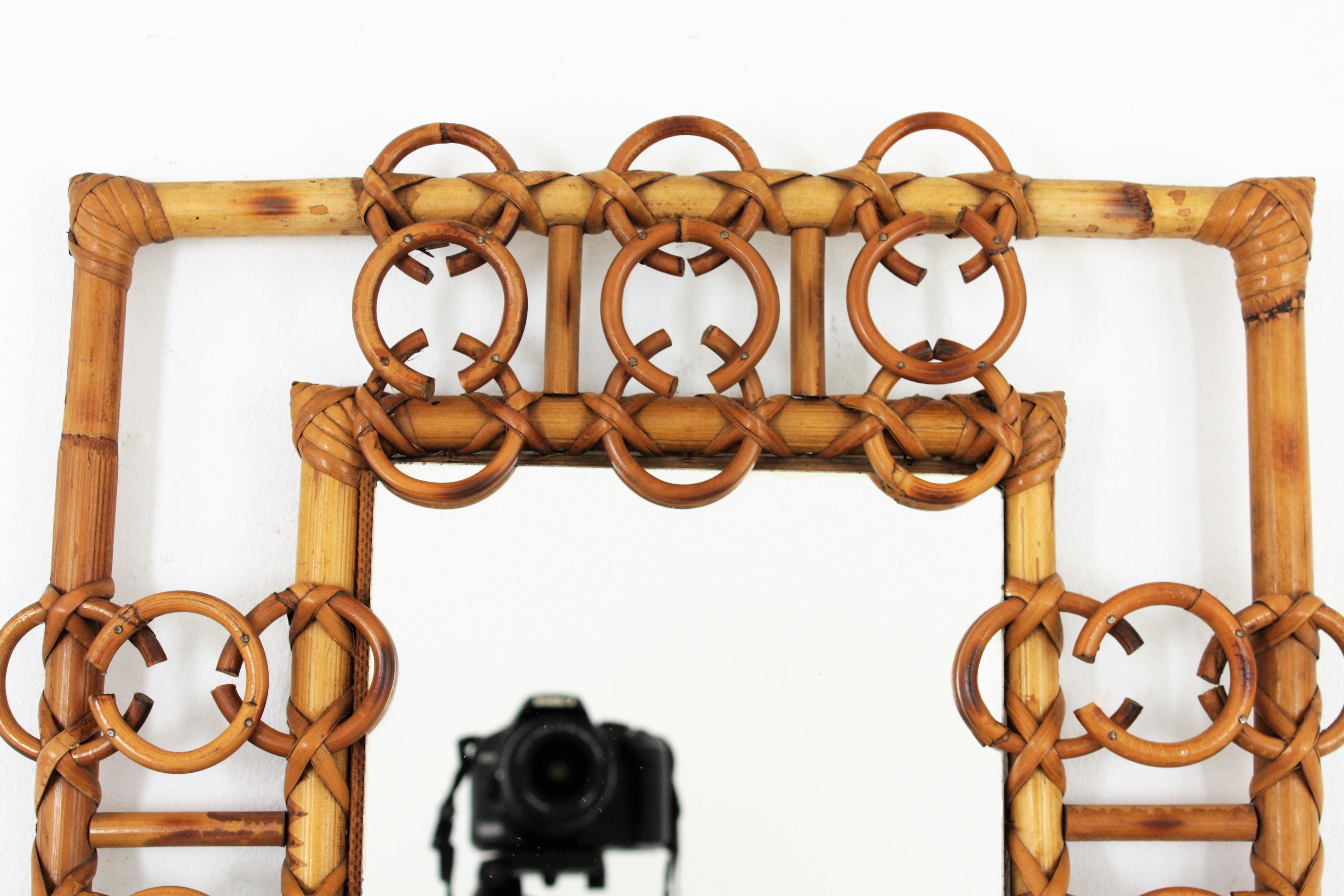 French Rattan Rectangular Mirror with Ring Details, 1950s In Good Condition For Sale In Barcelona, ES