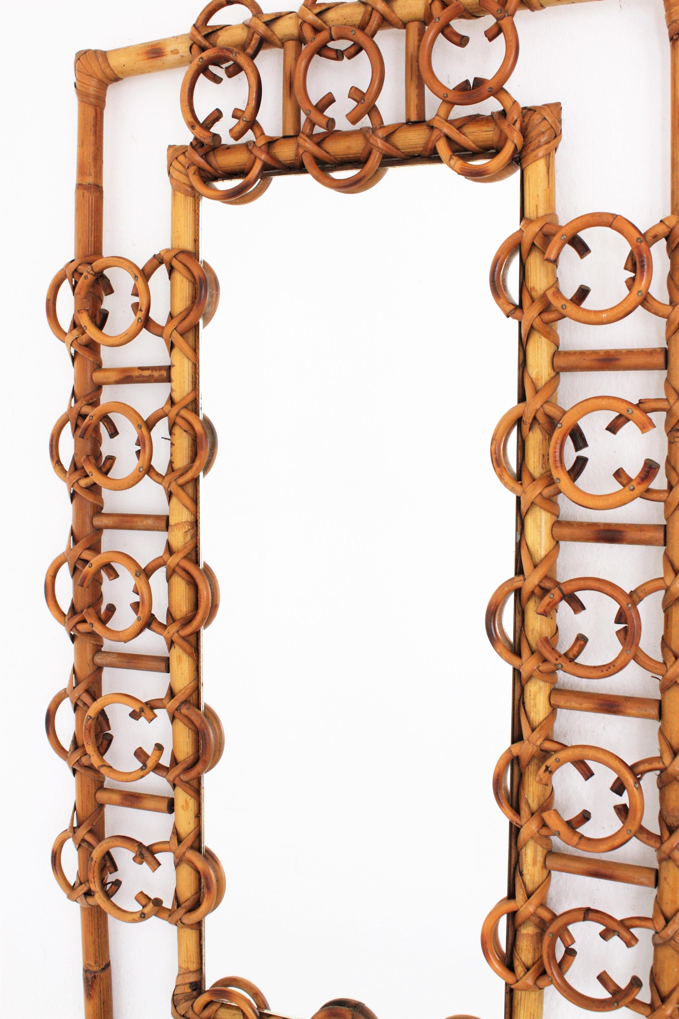 Canna Specchio rettangolare in rattan francese con dettagli ad anello, anni '50 in vendita