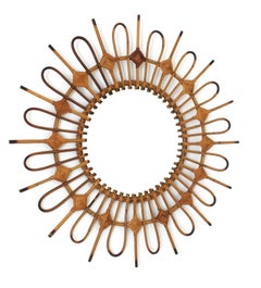 Miroir français en rotin Sunburst avec détails en losange, années 1960