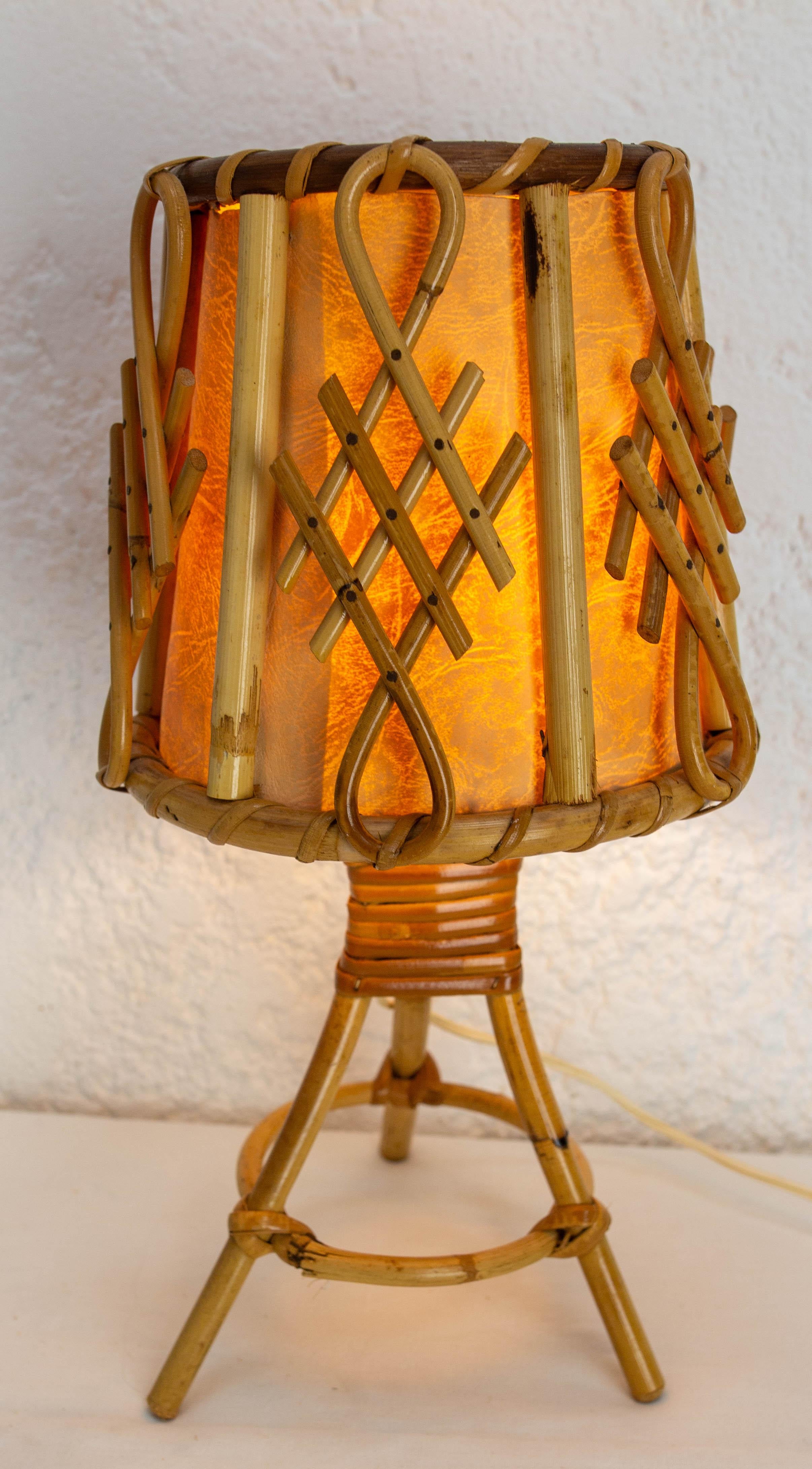 Mid-Century Modern Lampe de table en rotin, circa 1950 en vente