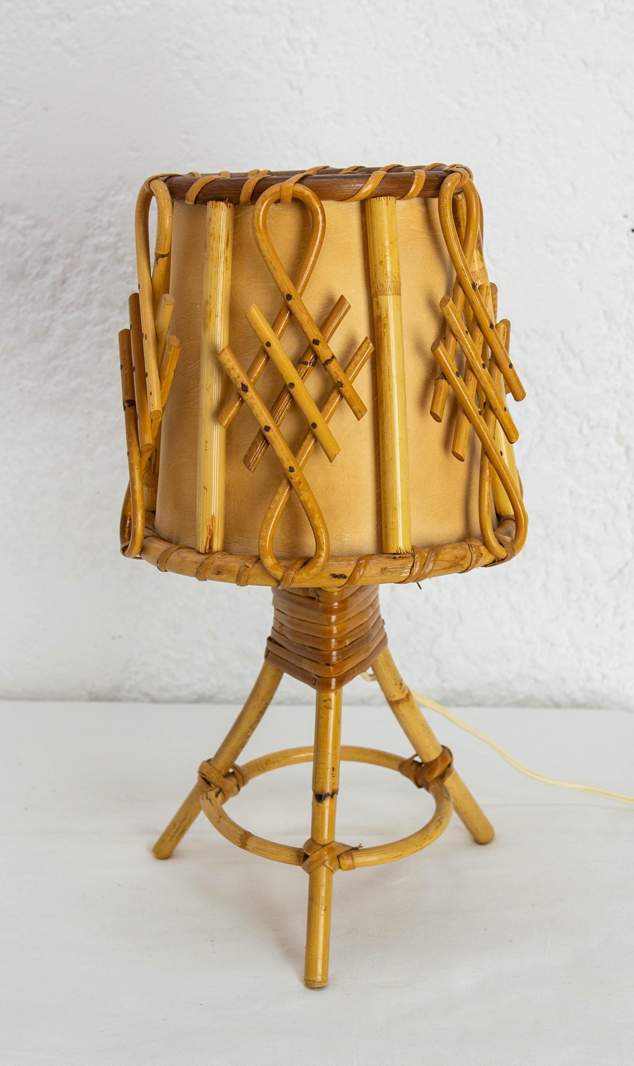 Français Lampe de table en rotin, circa 1950 en vente