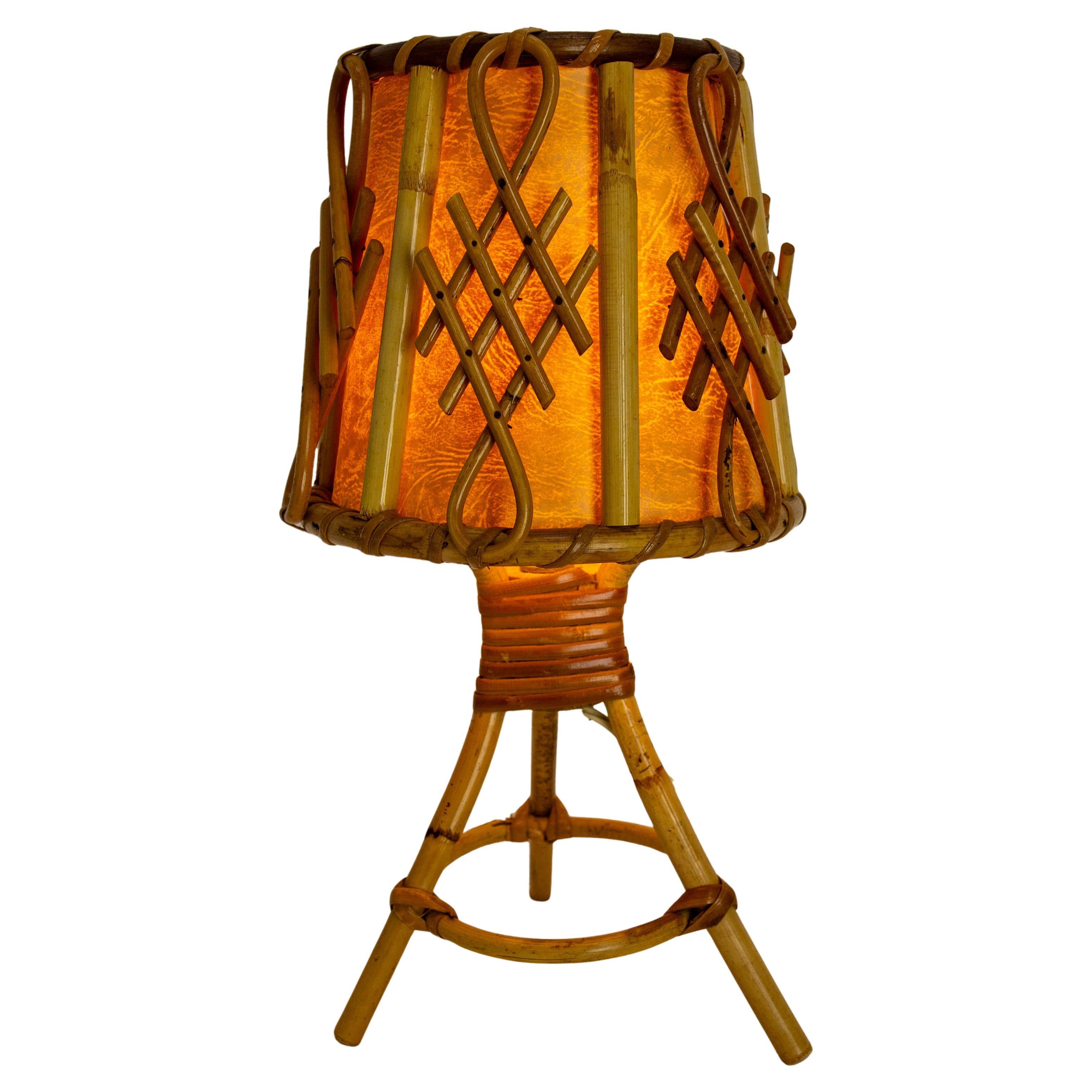 Lampe de table en rotin, circa 1950 en vente