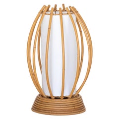 Französische Rattan-Tischlampe