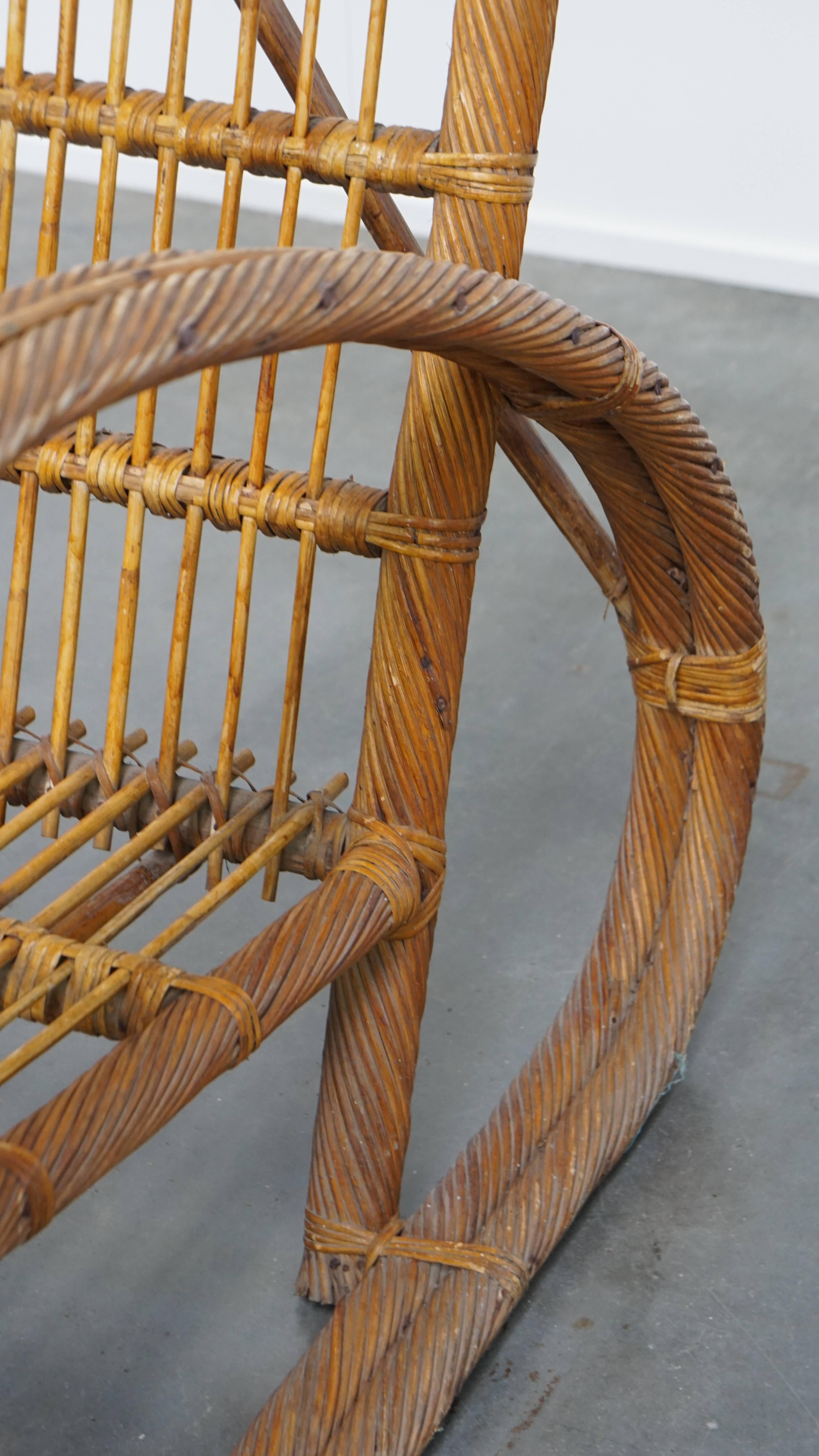French Rattan Vintage Design Armchair from the 1950s For Sale 7