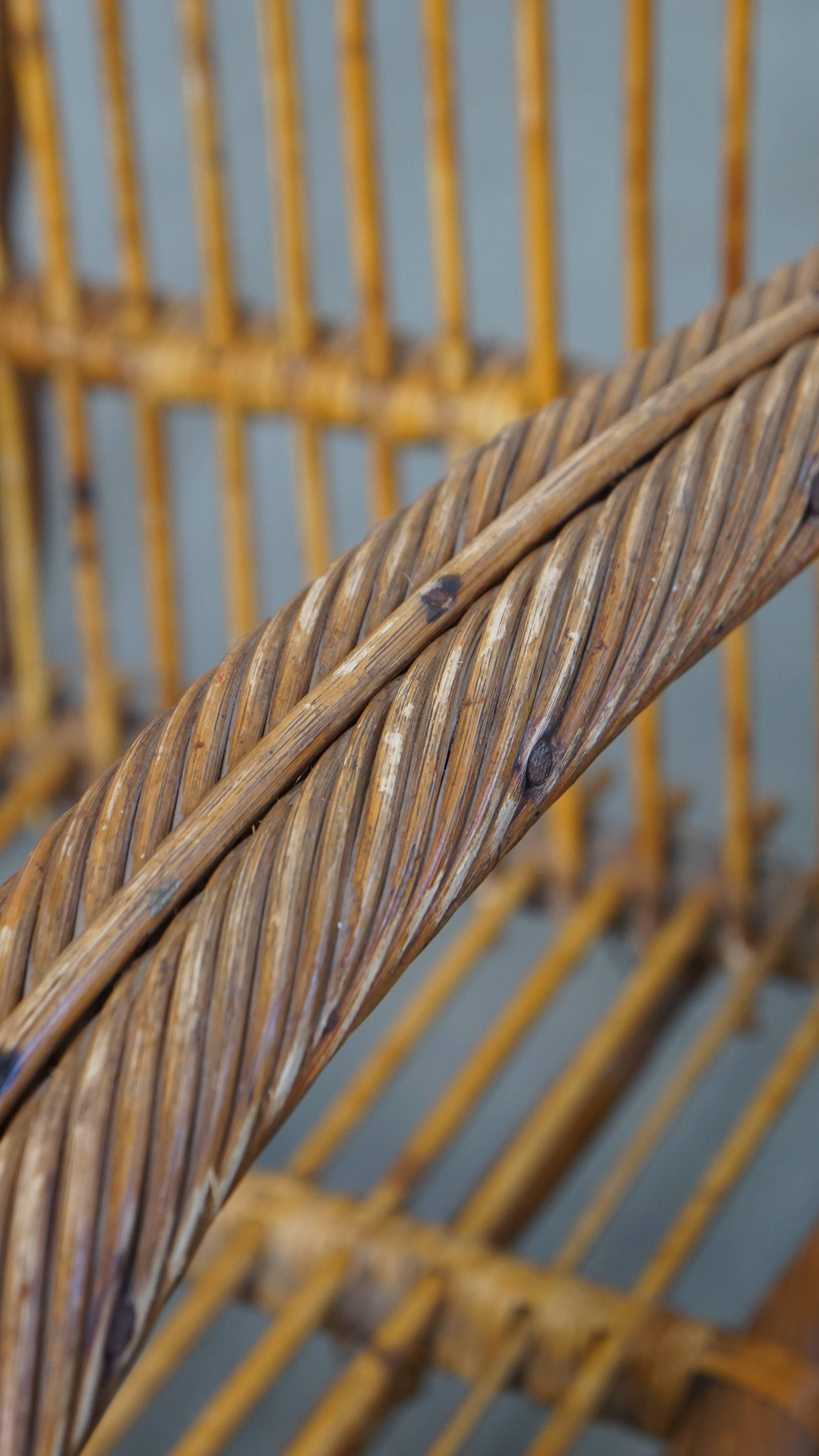 French Rattan Vintage Design Armchair from the 1950s For Sale 8