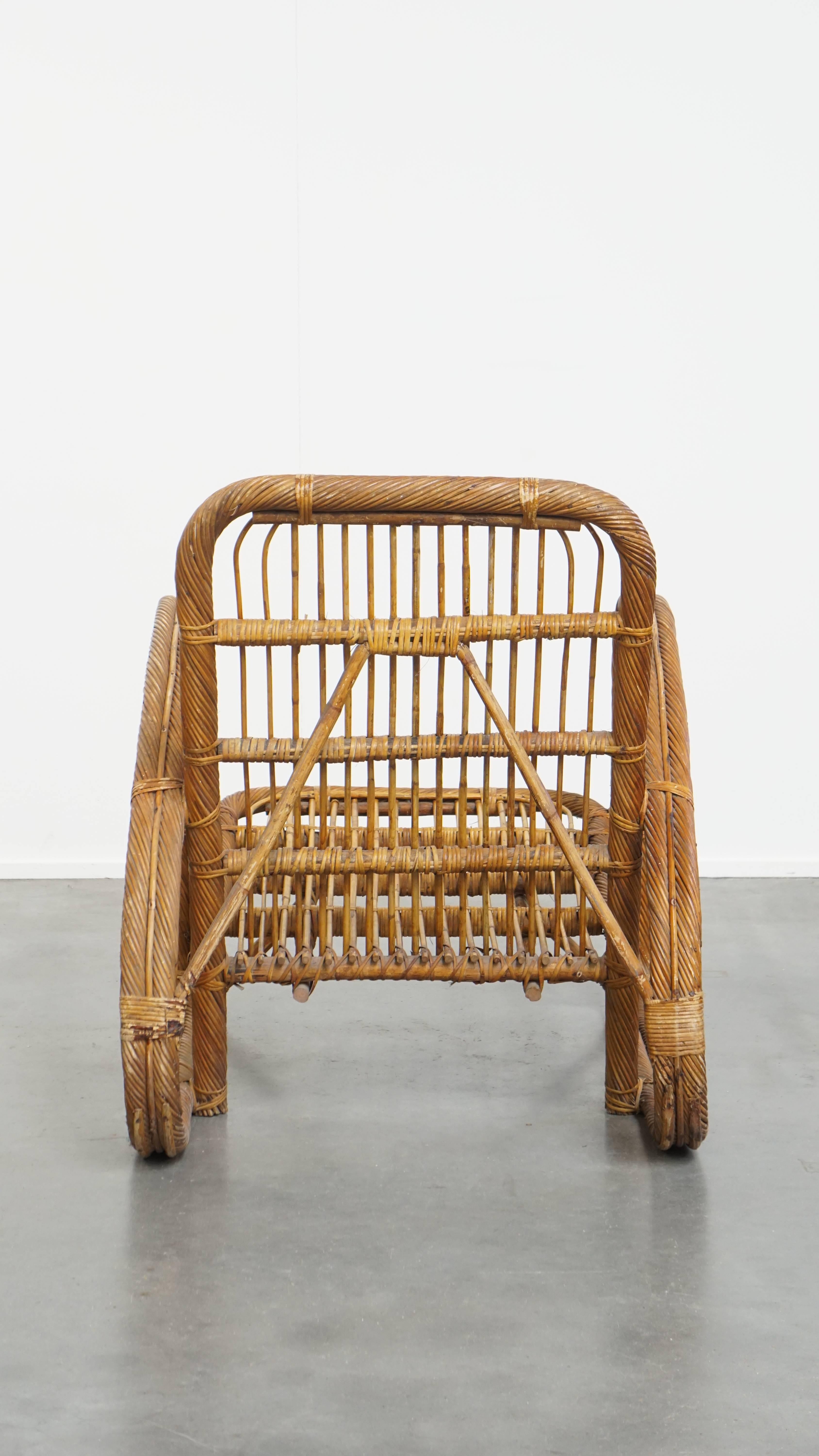 Hand-Crafted French Rattan Vintage Design Armchair from the 1950s For Sale