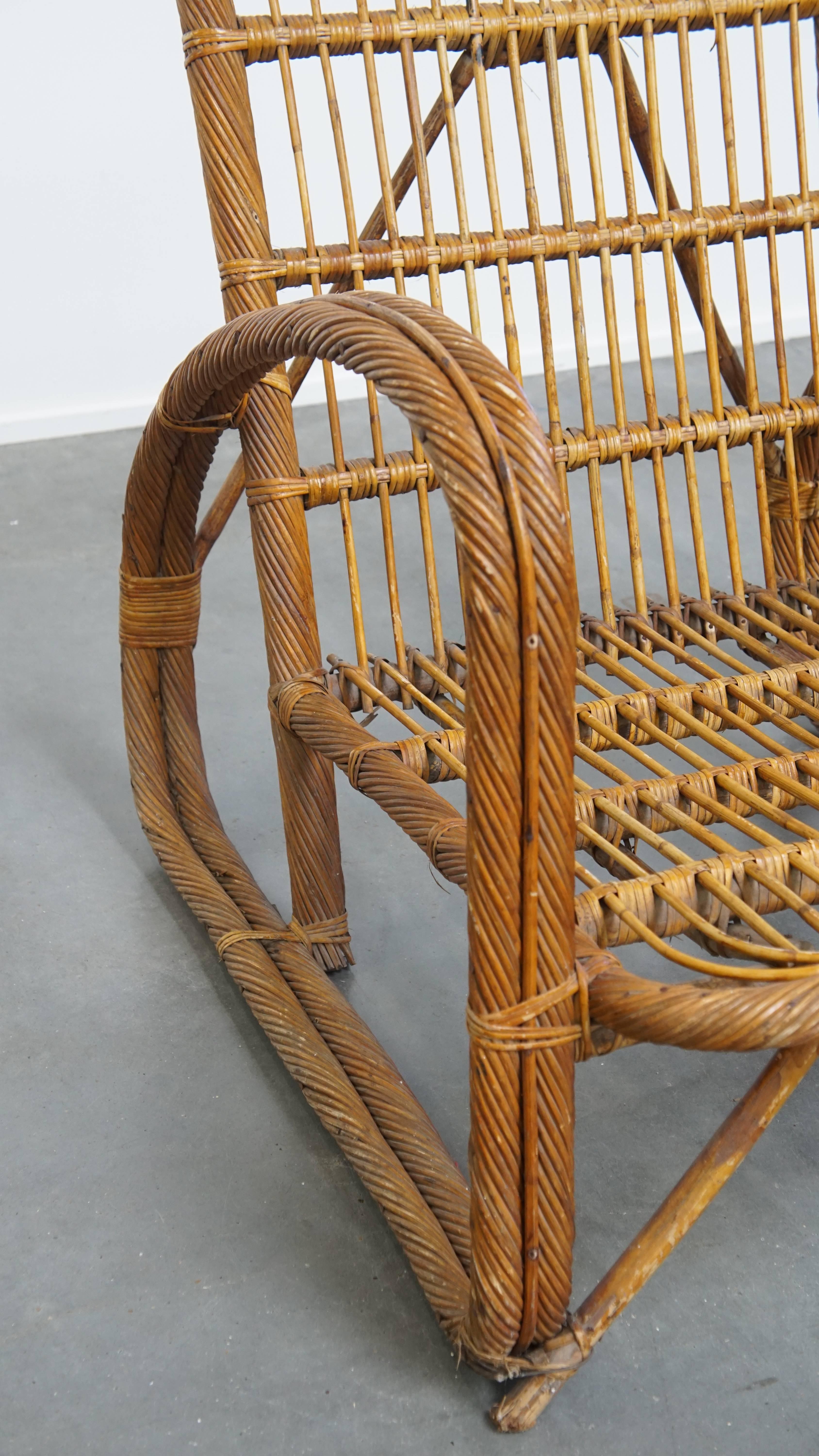 French Rattan Vintage Design Armchair from the 1950s For Sale 3