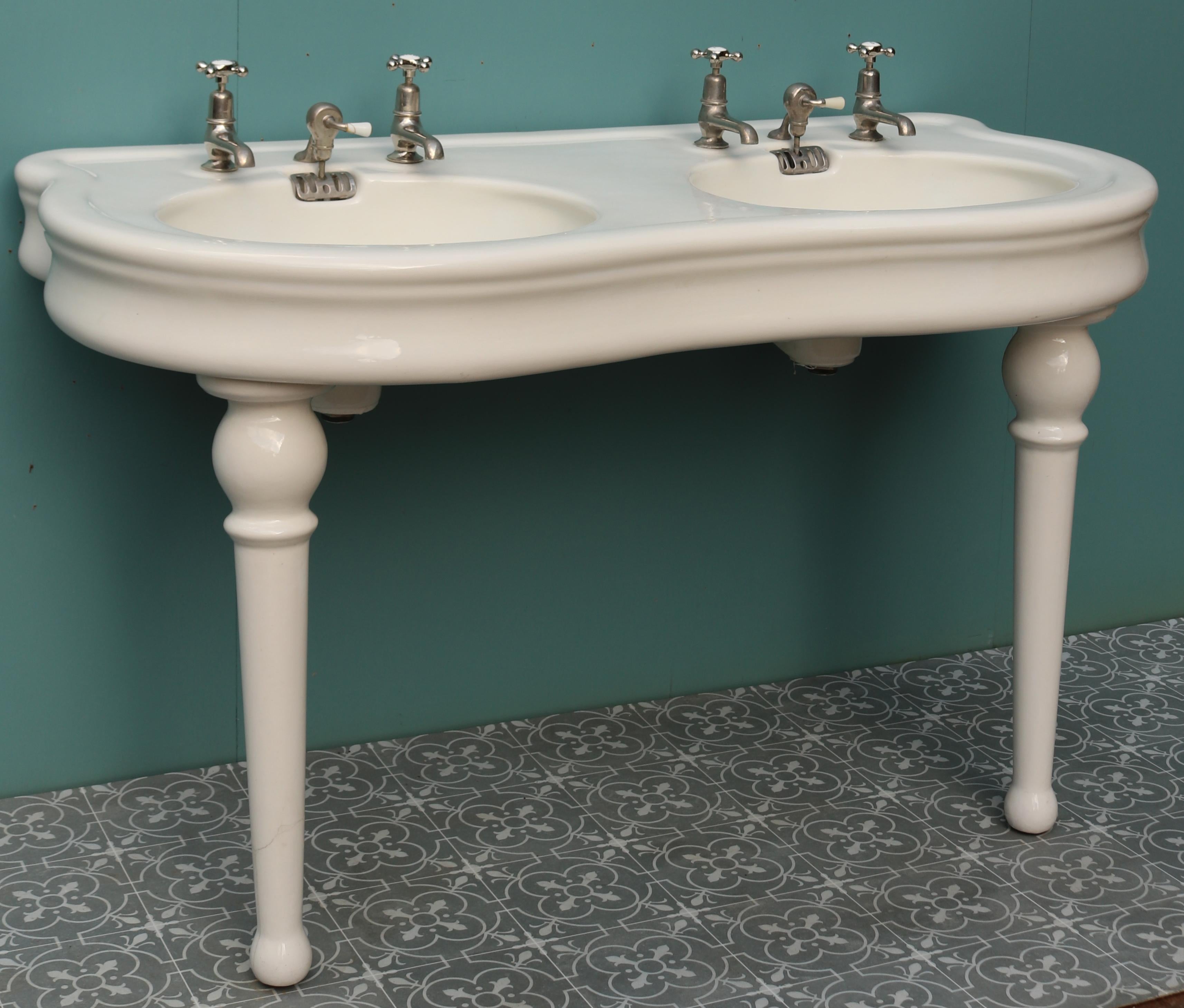 French Reclaimed Delafon Style Double Basin In Fair Condition In Wormelow, Herefordshire
