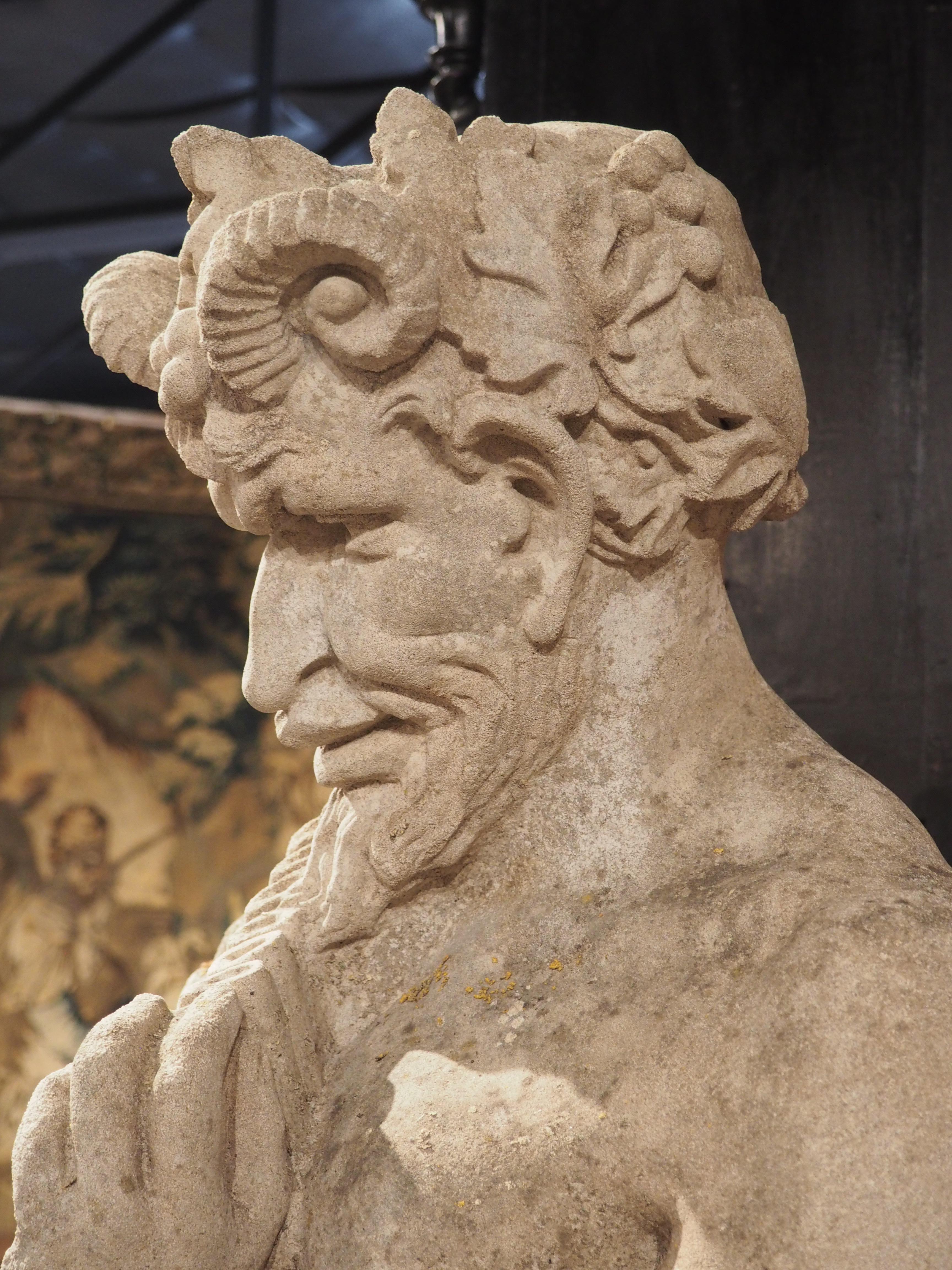 Statue française en pierre reconstituée du dieu grec Pan, de Vincennes, vers les années 1950 2