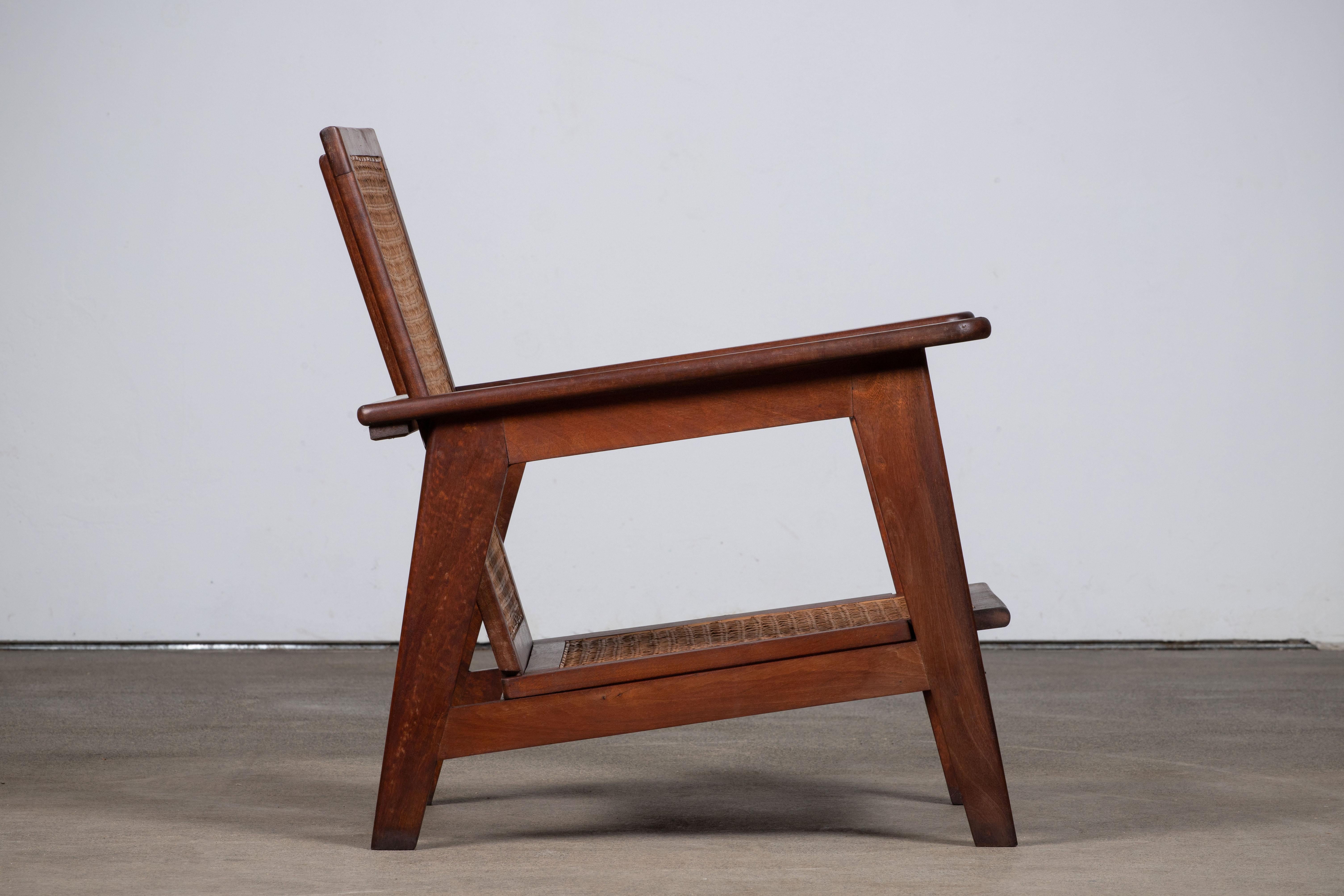 French Reconstruction Armchair, 1940, in Style of Pierre Jeanneret For Sale 2