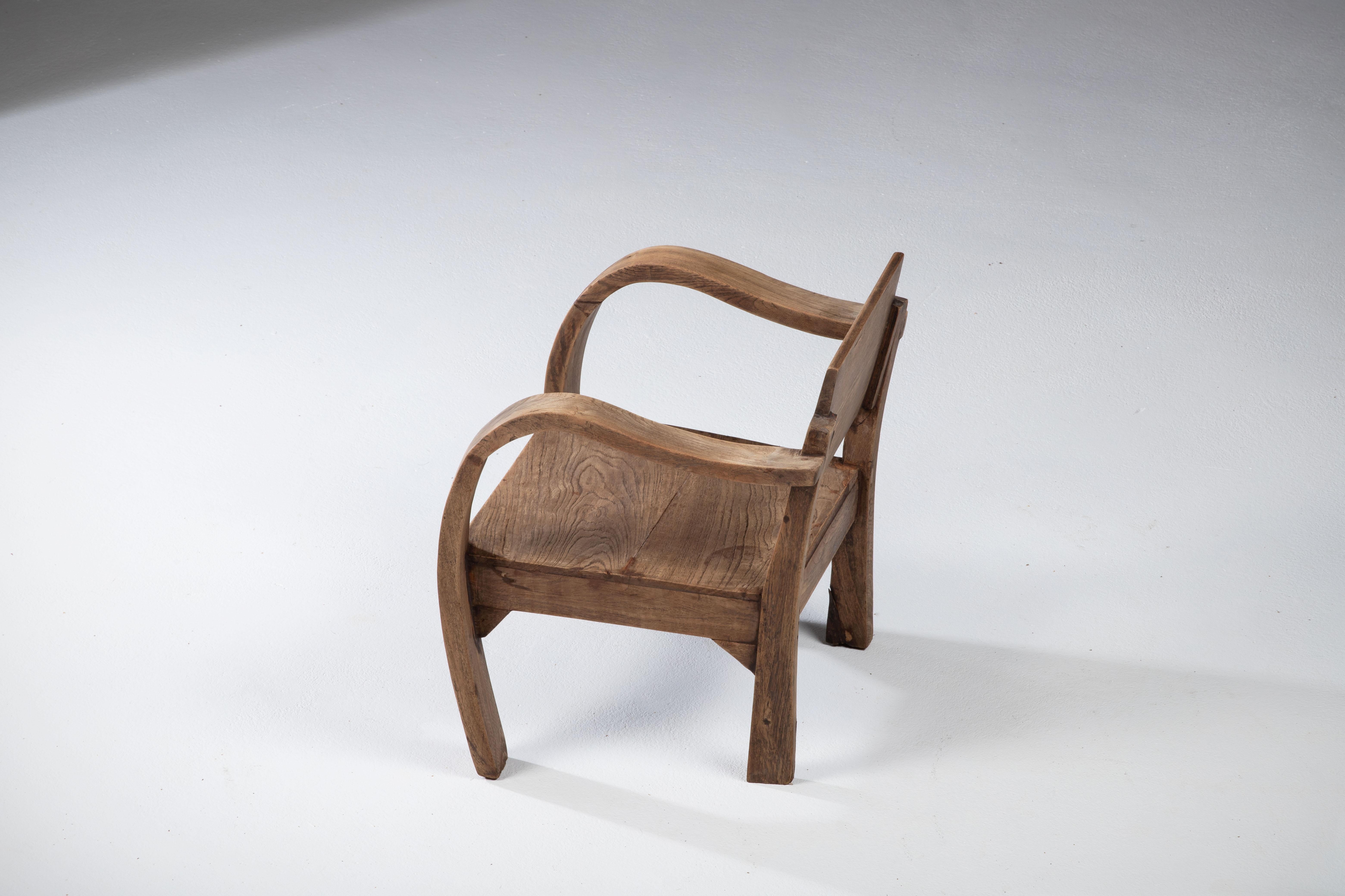 Fauteuil de reconstruction française, années 1940 en vente 6