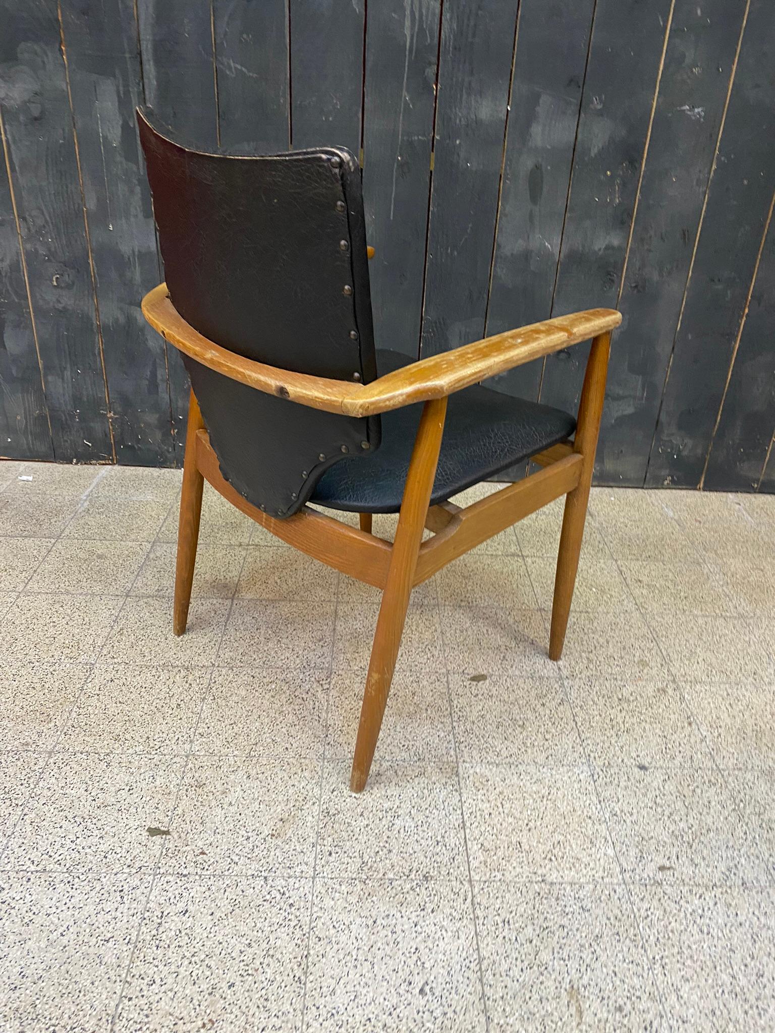 French Reconstruction Armchair in Scandinavian Style, circa 1960 For Sale 4