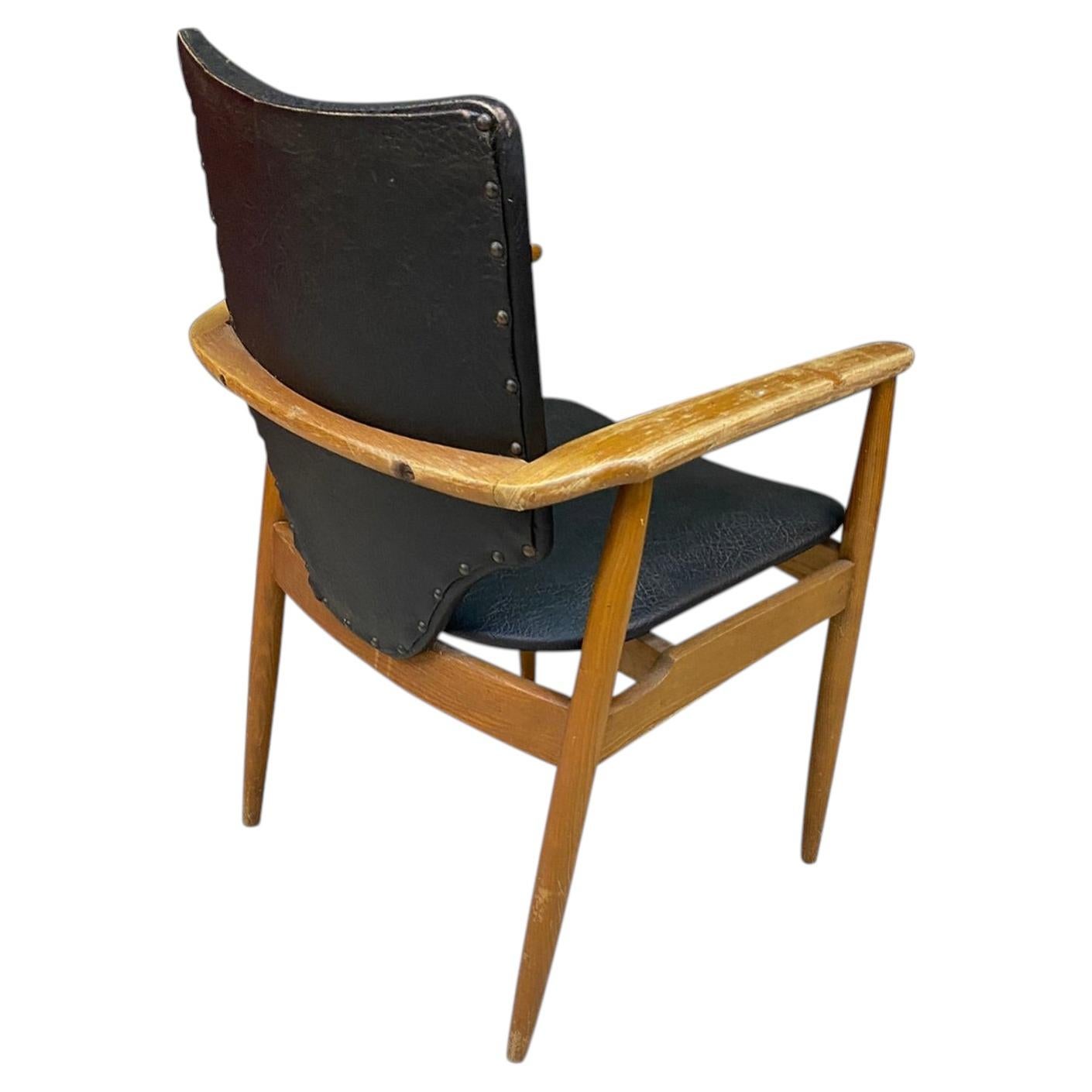 French Reconstruction Armchair in Scandinavian Style, circa 1960 For Sale