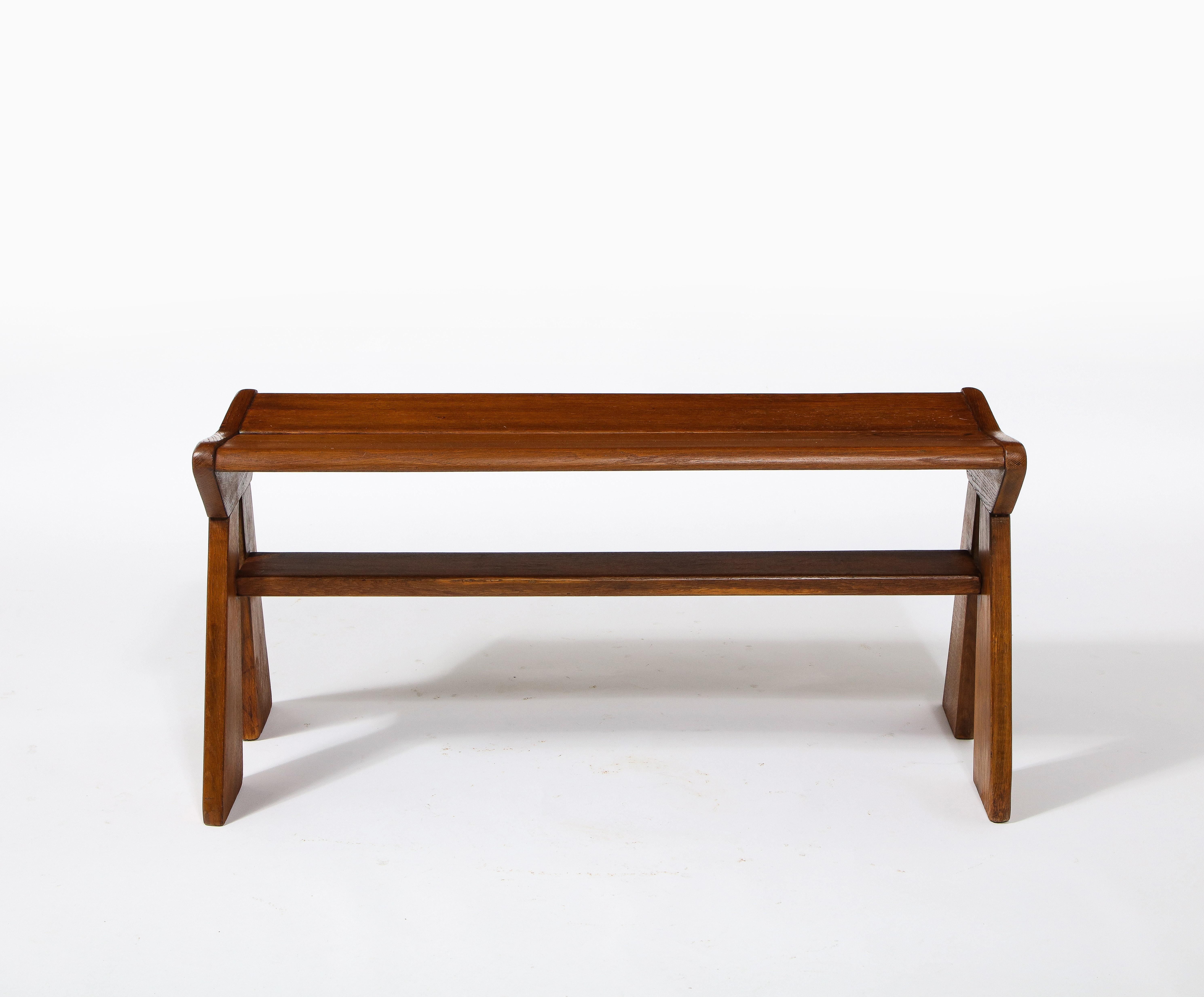 Mid-20th Century French Reconstruction Era Solid Oak Compact Bench, France, 1940s For Sale