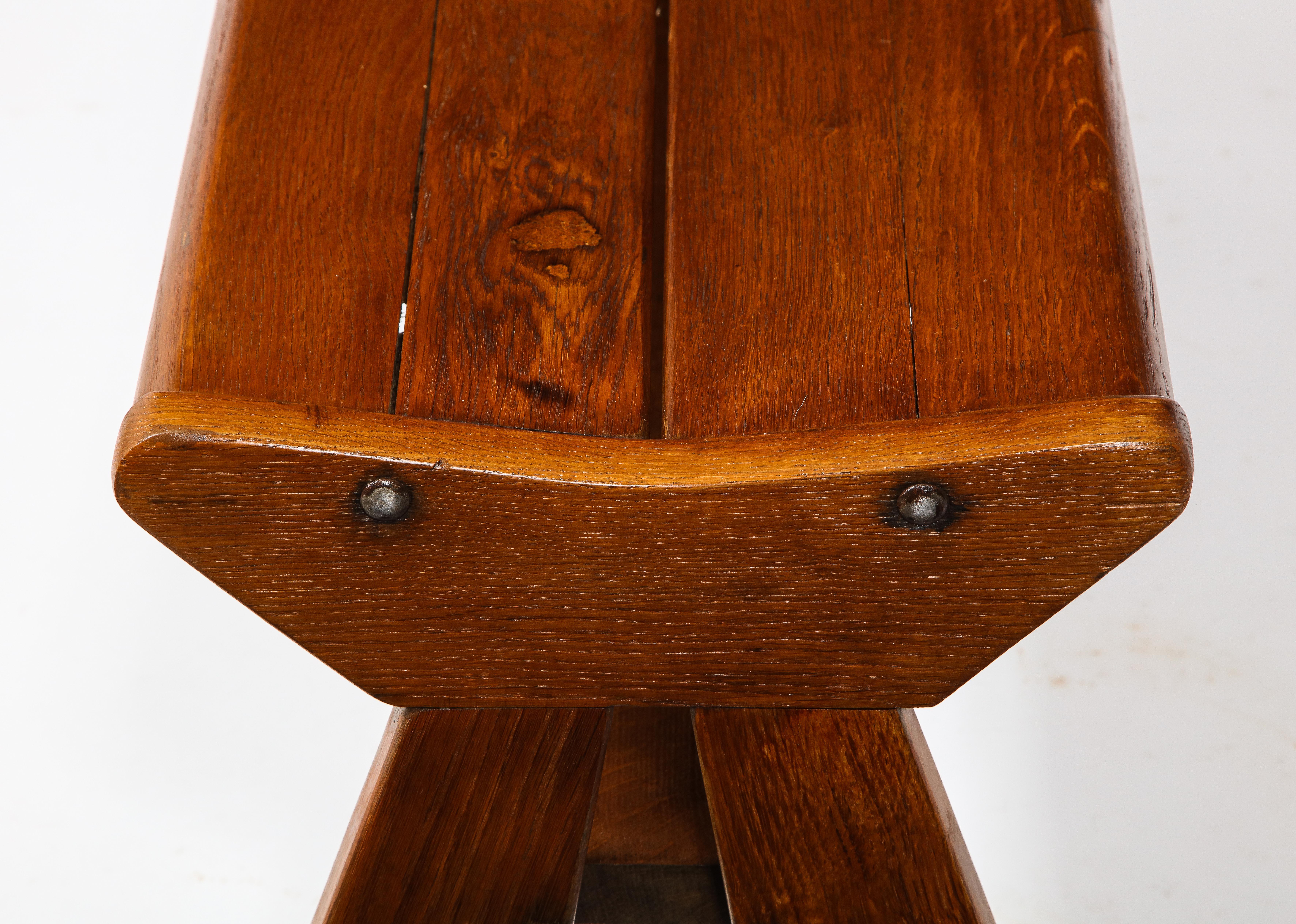 French Reconstruction Era Solid Oak Compact Bench, France, 1940s For Sale 3