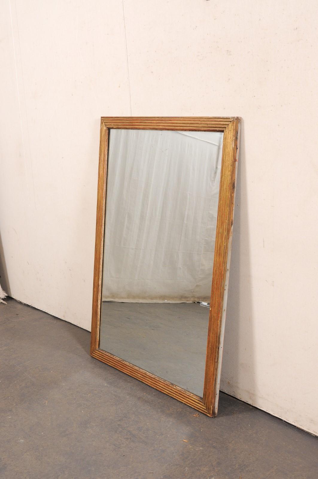 Specchio da parete francese rettangolare alto 4,5', XIX secolo (finitura originale) In condizioni buone in vendita a Atlanta, GA
