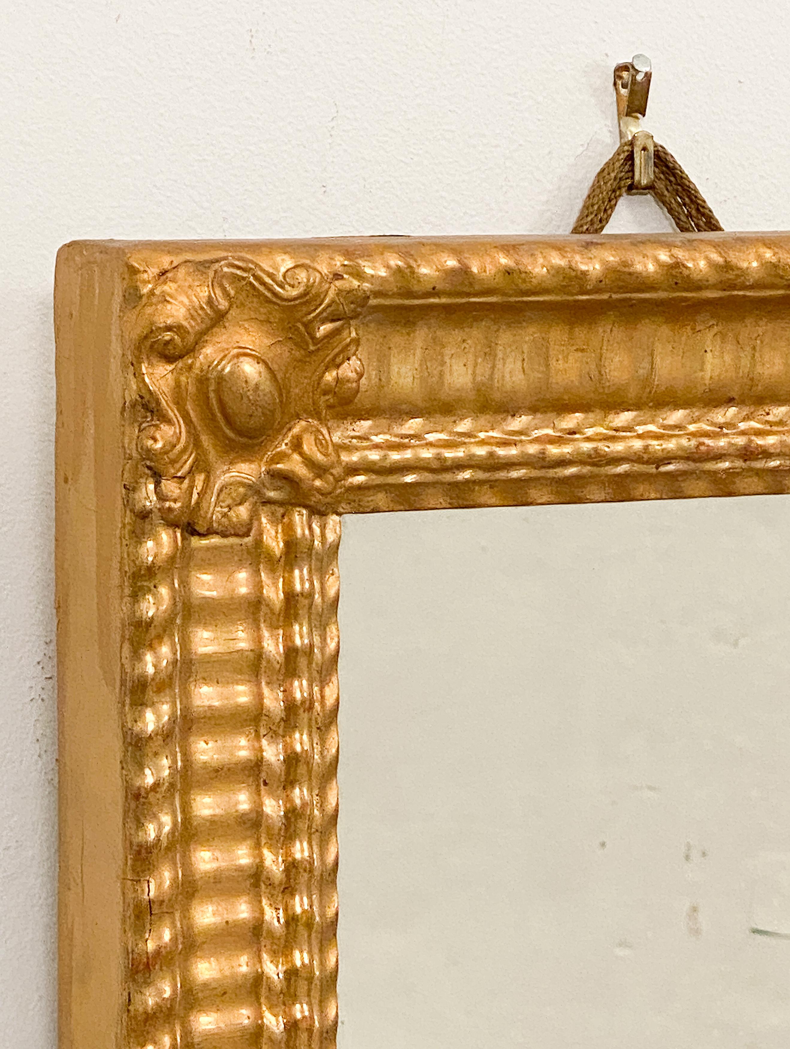 Espejo de Pared Rectangular Dorado Francés (Alto 20 3/4 x Ancho 15) en venta 2