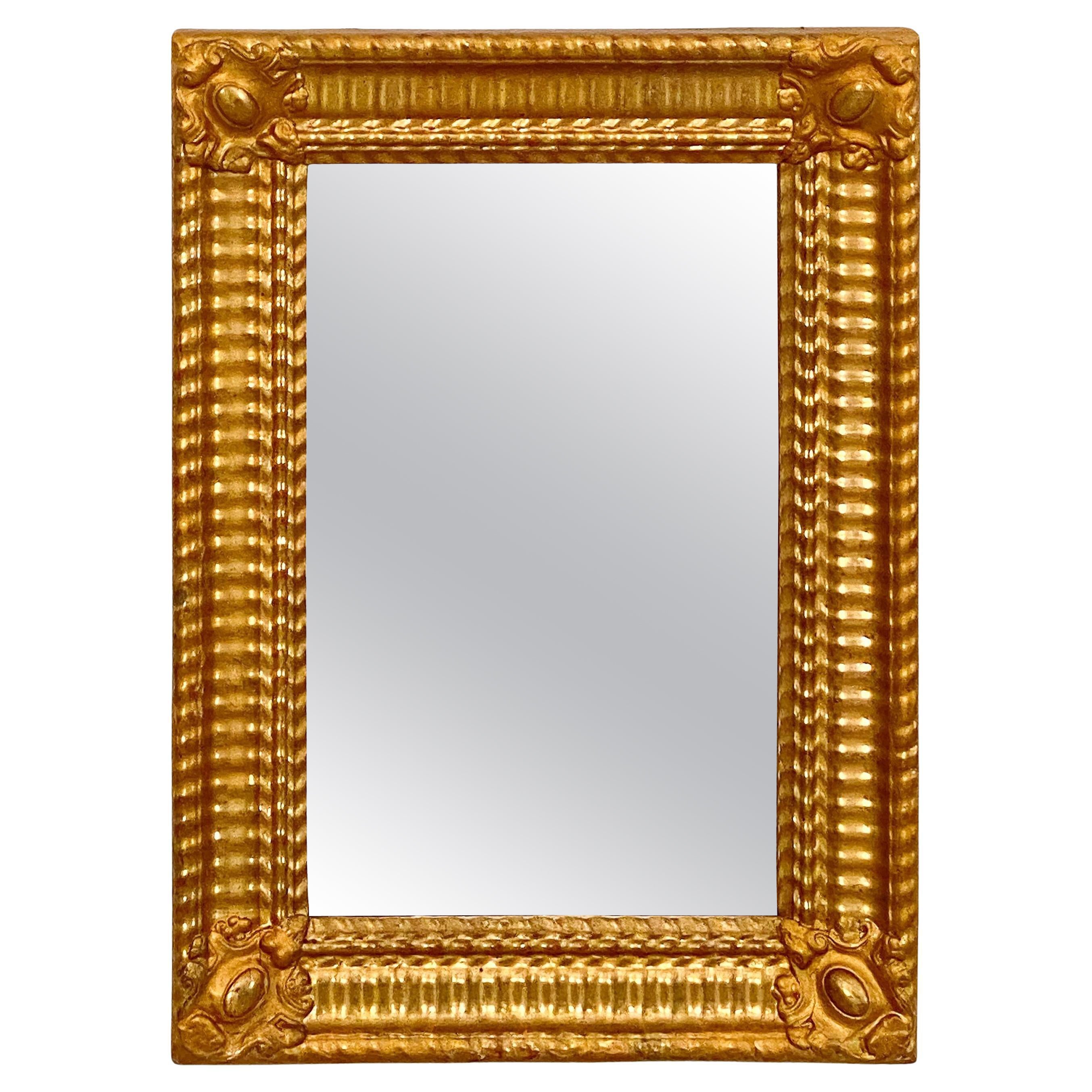 Espejo de Pared Rectangular Dorado Francés (Alto 20 3/4 x Ancho 15) en venta