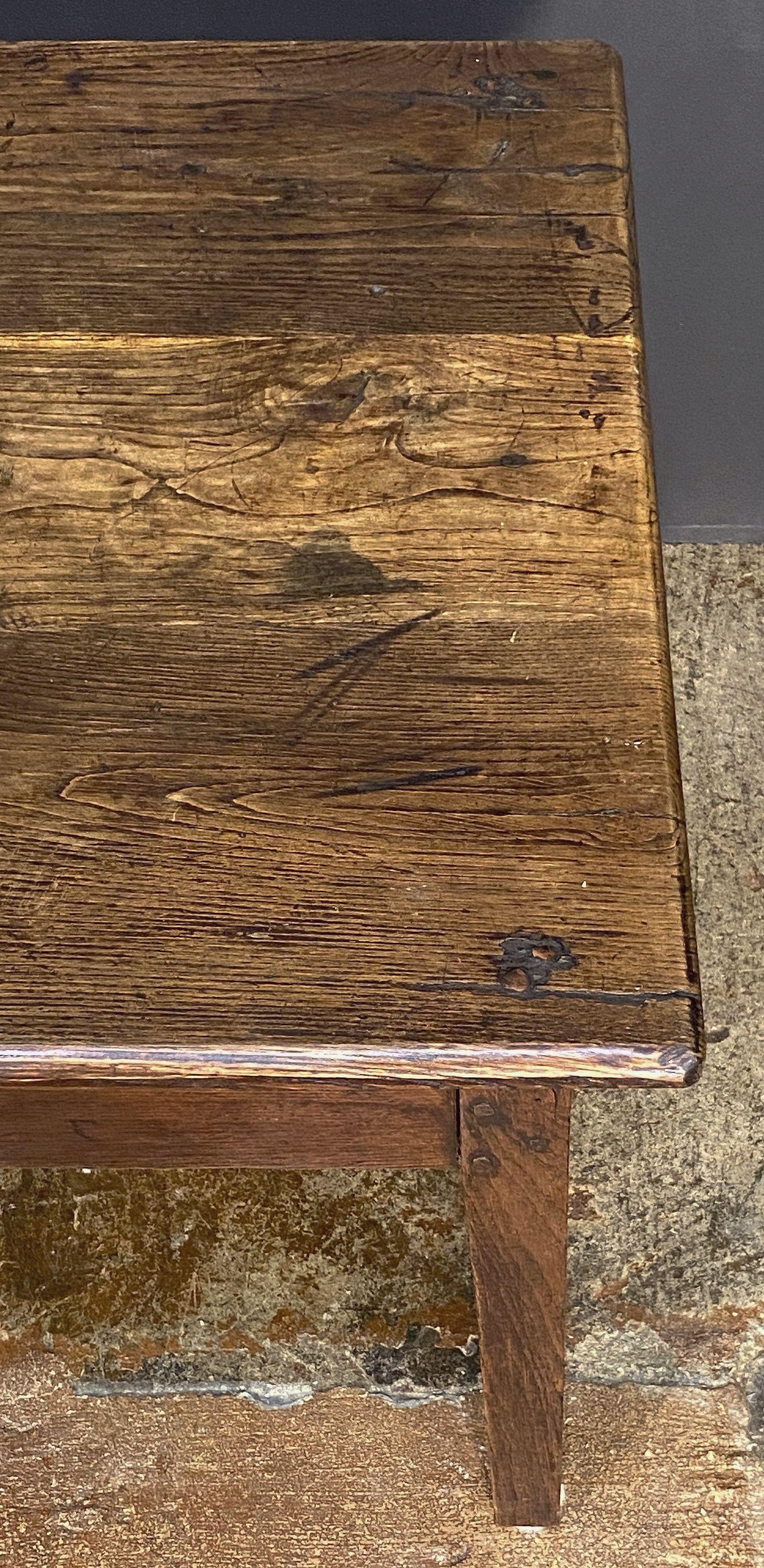 French Rectangular Low or Coffee Table of Oak For Sale 5