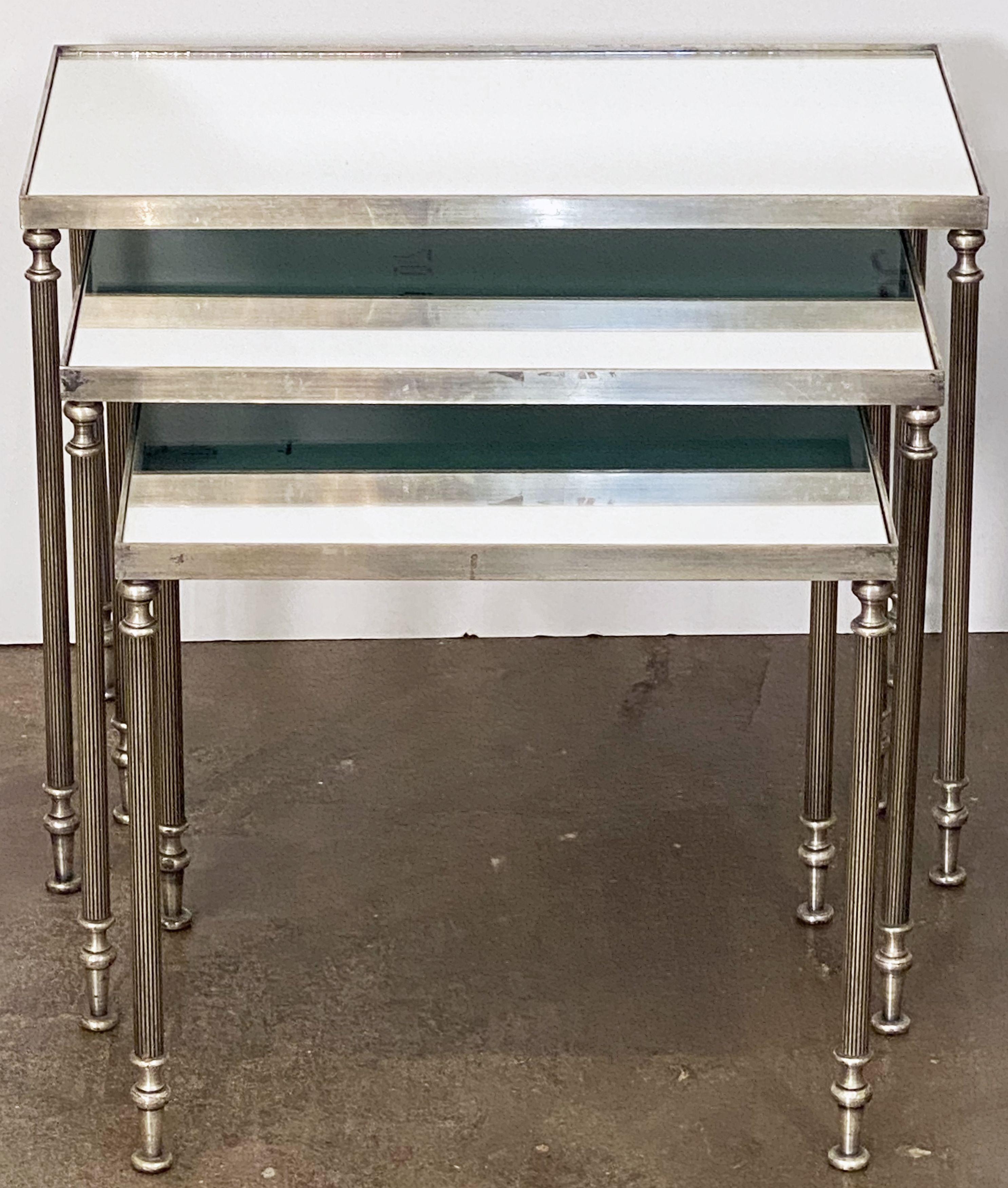 French Rectangular Nesting Tables with Mirrored Glass Tops For Sale 5