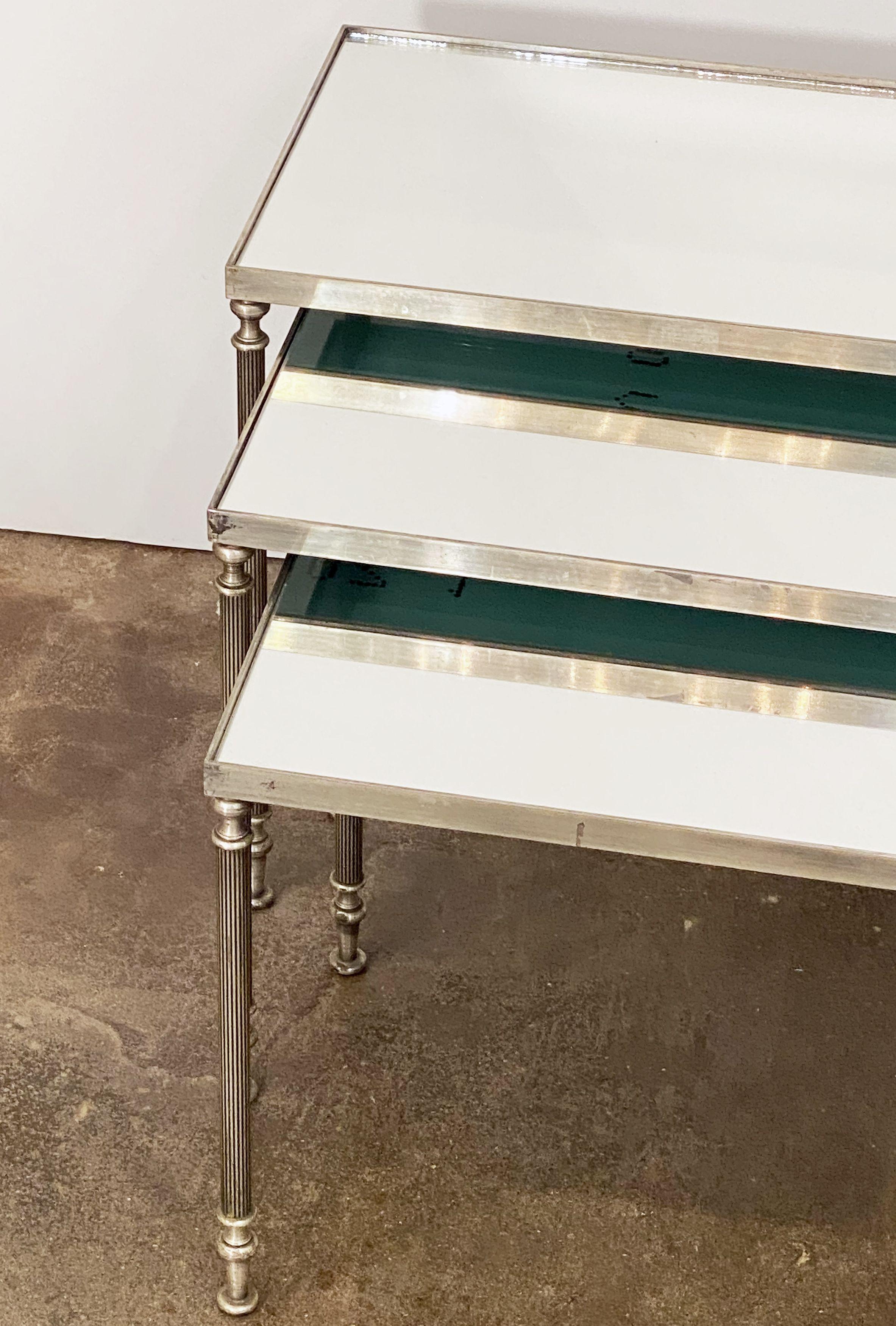 French Rectangular Nesting Tables with Mirrored Glass Tops For Sale 6